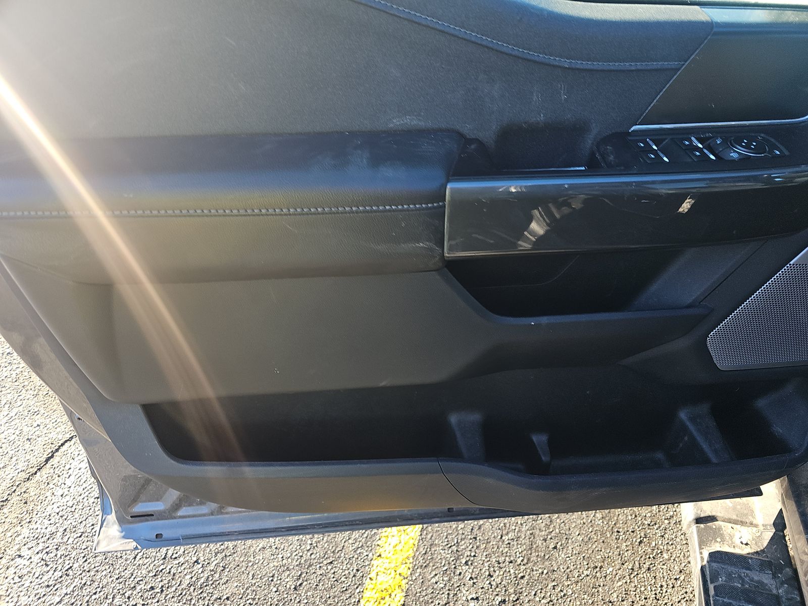 2022 Ford F-150 Hybrid Lariat AWD