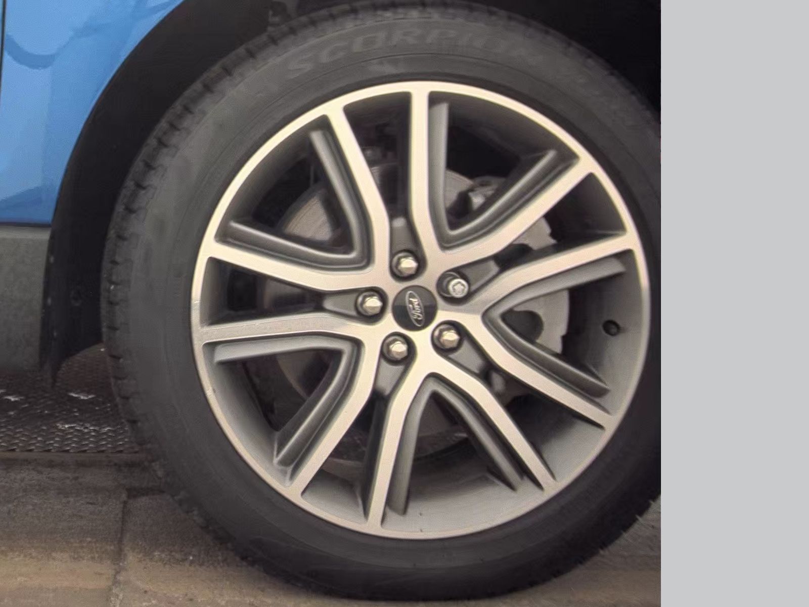 2024 Ford Edge Titanium AWD