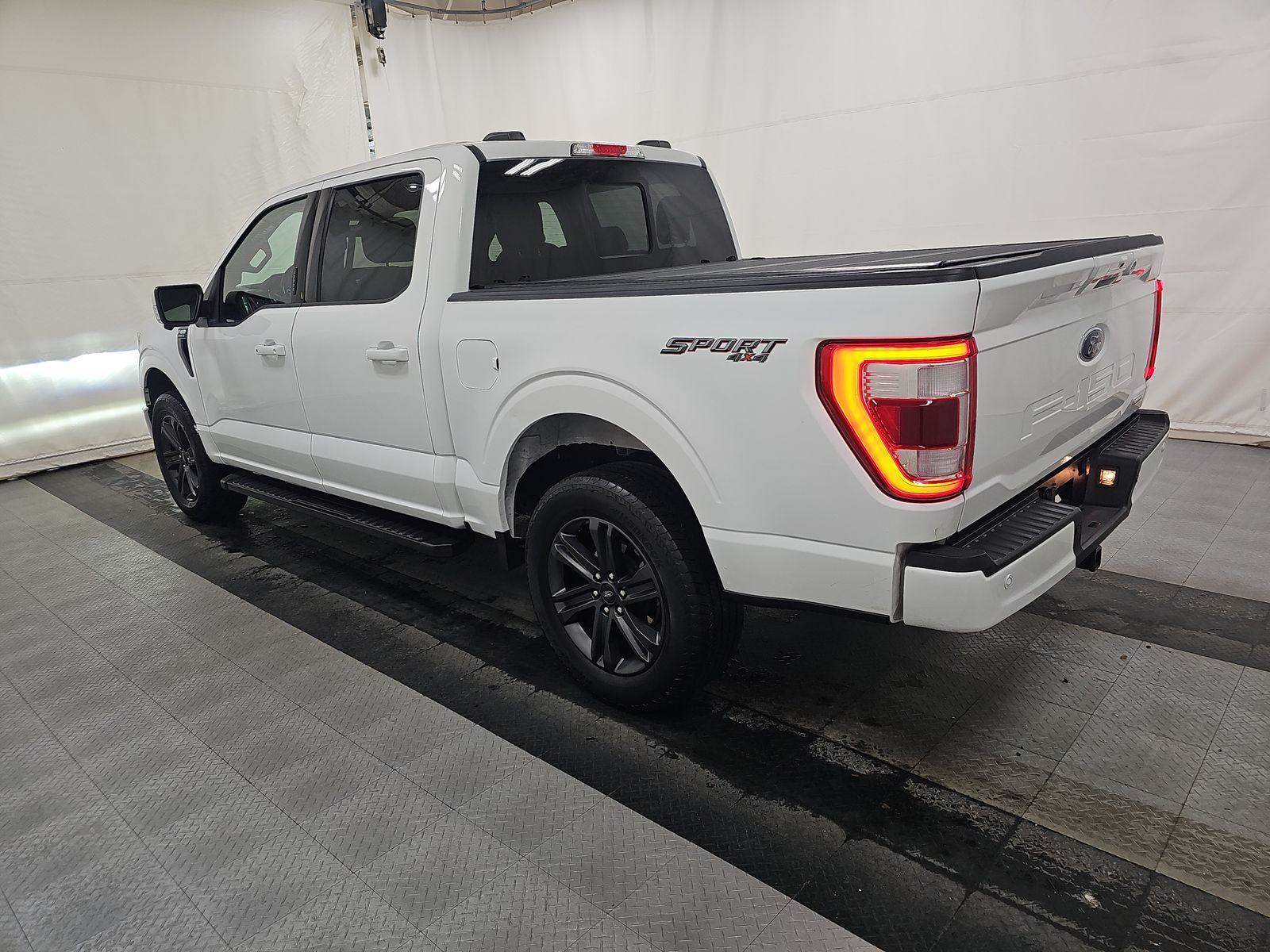 2023 Ford F-150 Lariat AWD