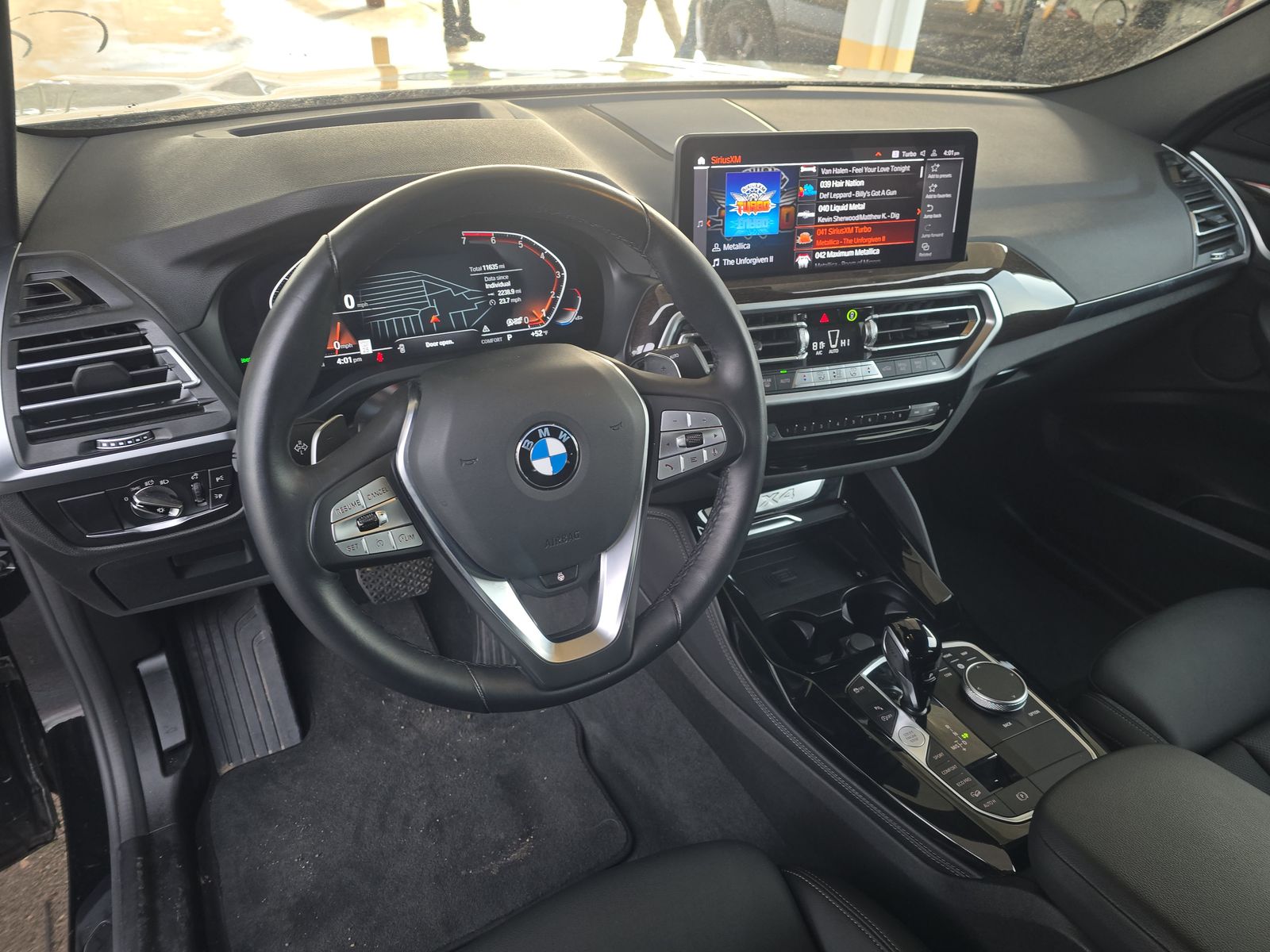 2025 BMW X4 xDrive30i AWD