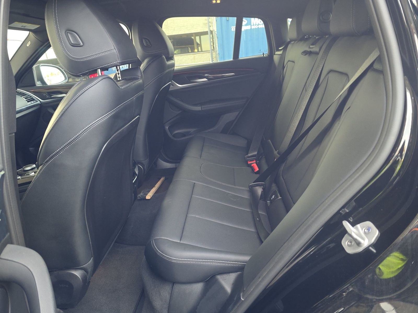 2025 BMW X4 xDrive30i AWD