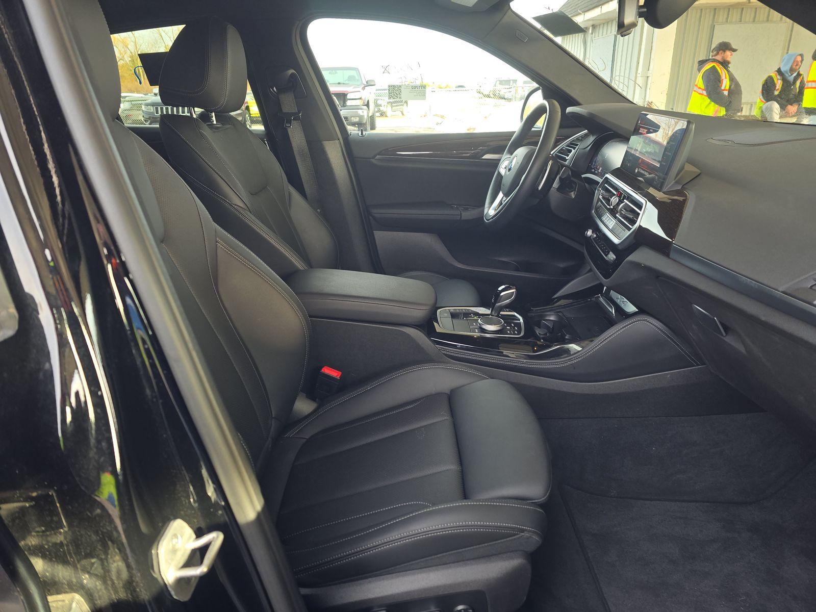 2025 BMW X4 xDrive30i AWD