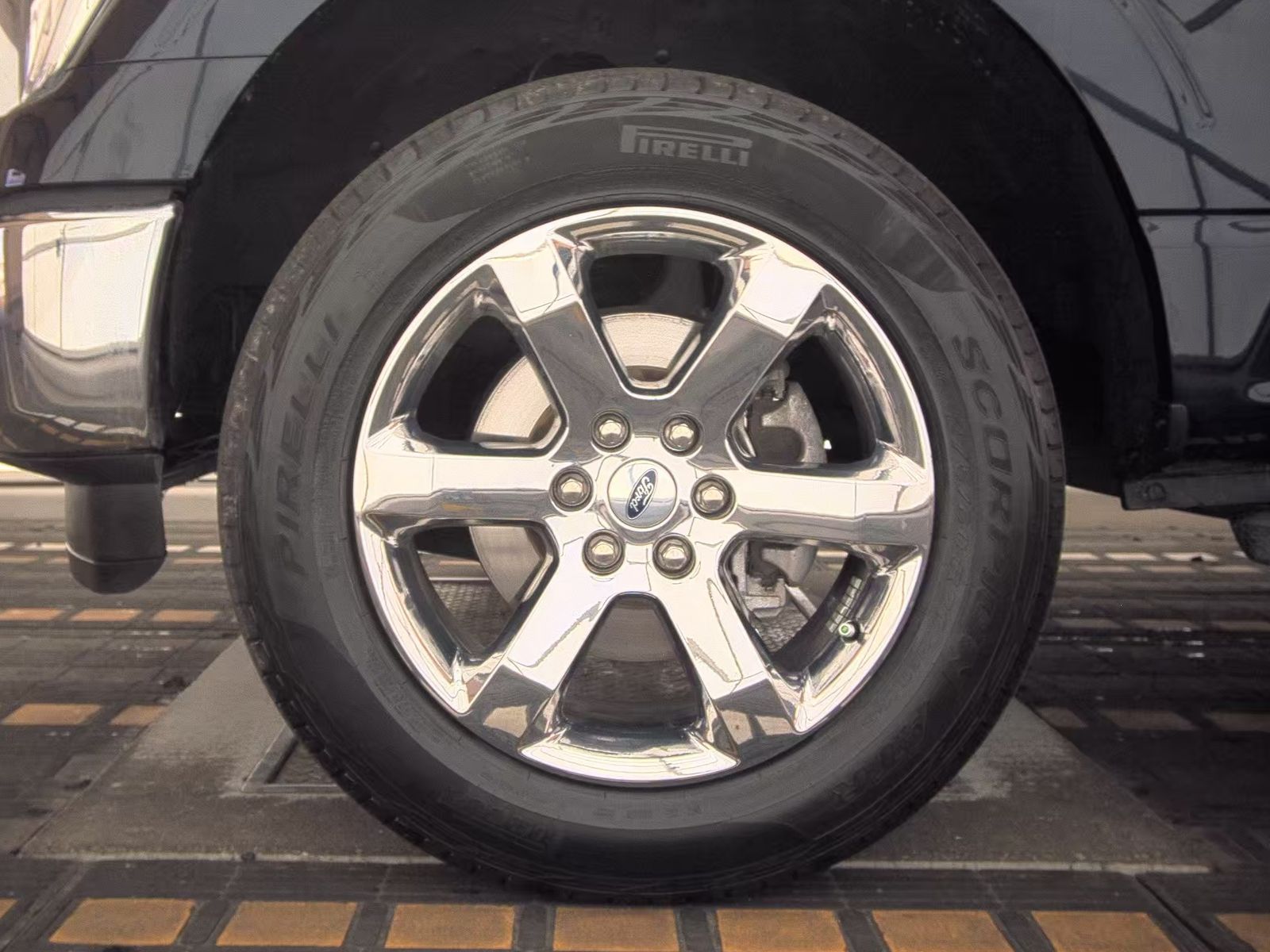 2023 Ford F-150 XLT AWD