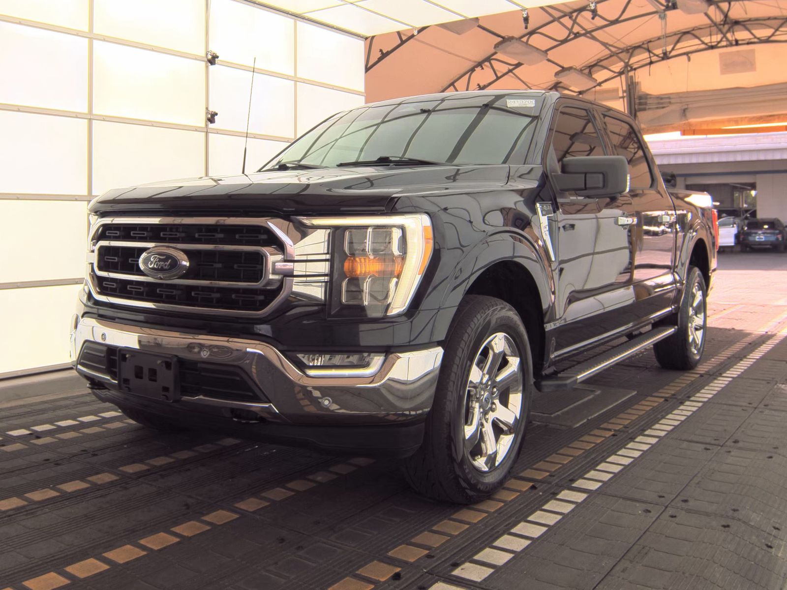 2023 Ford F-150 XLT AWD