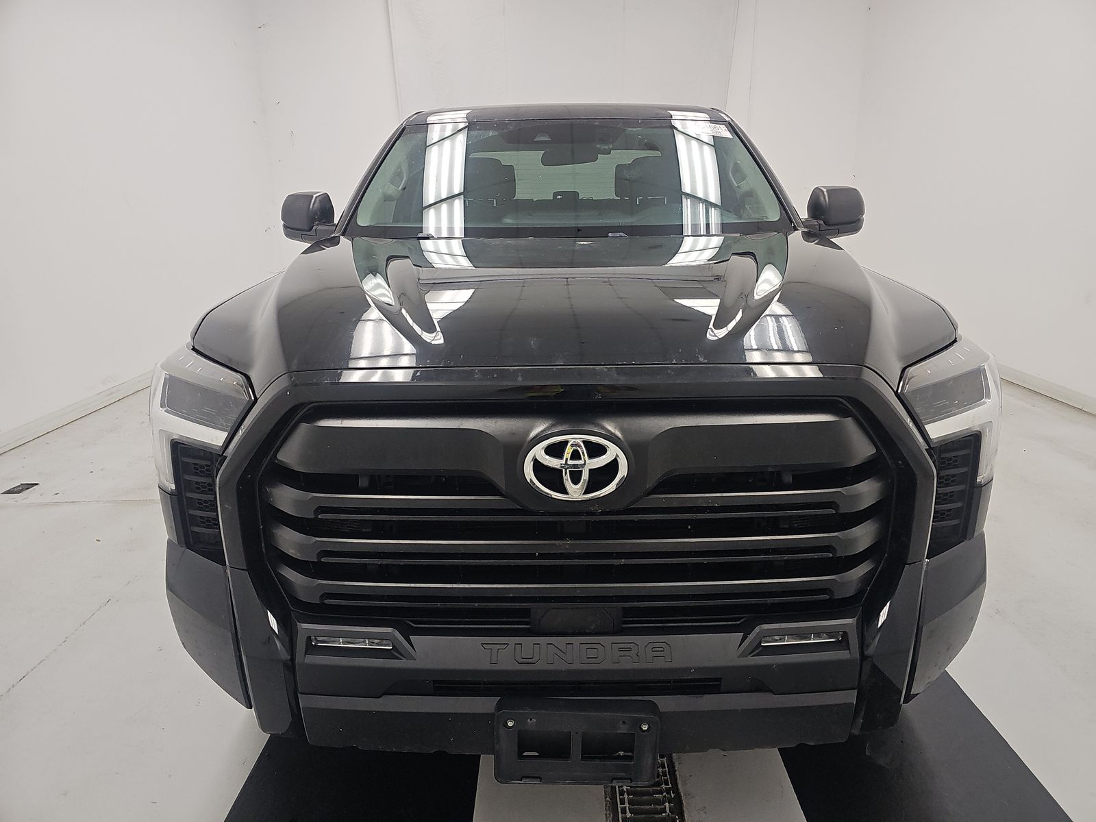 2024 Toyota Tundra SR5 AWD