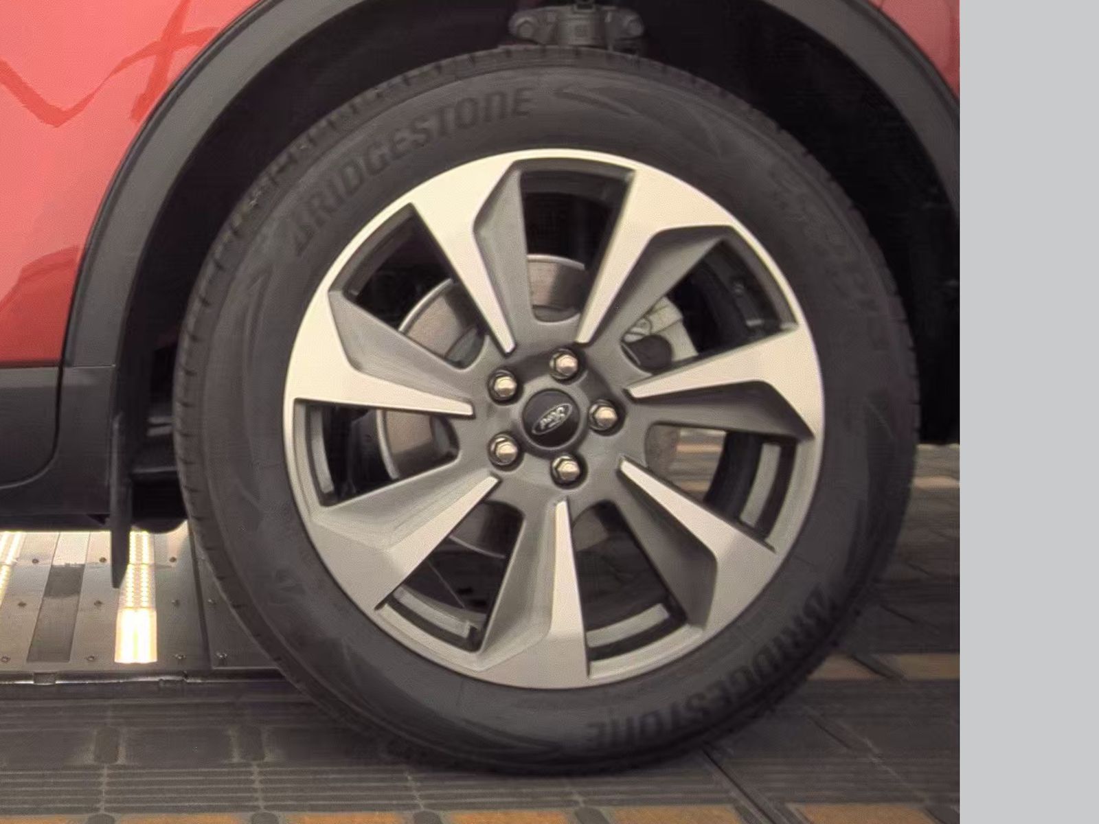 2025 Ford Escape Hybrid Platinum FWD