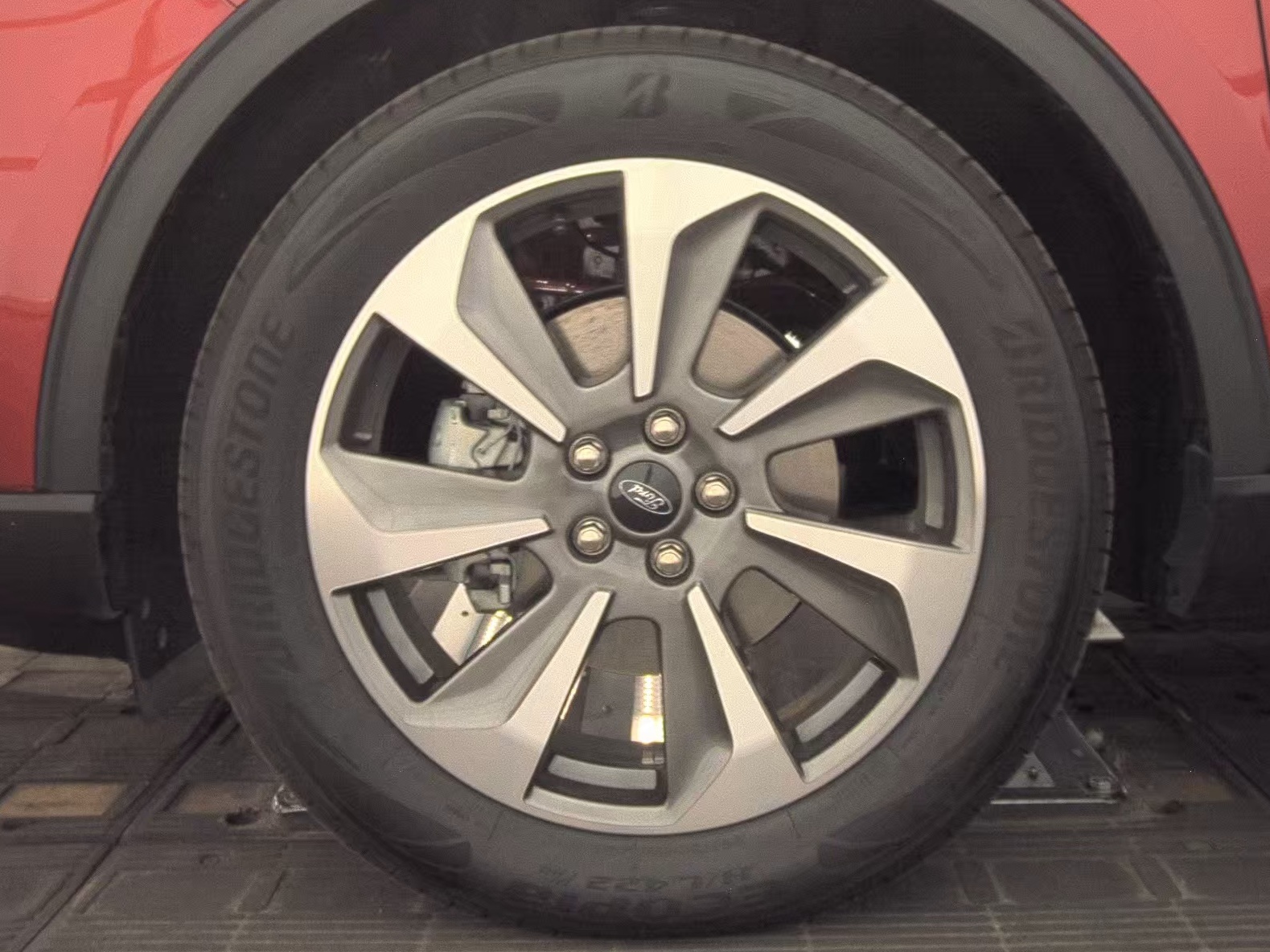 2025 Ford Escape Hybrid Platinum FWD