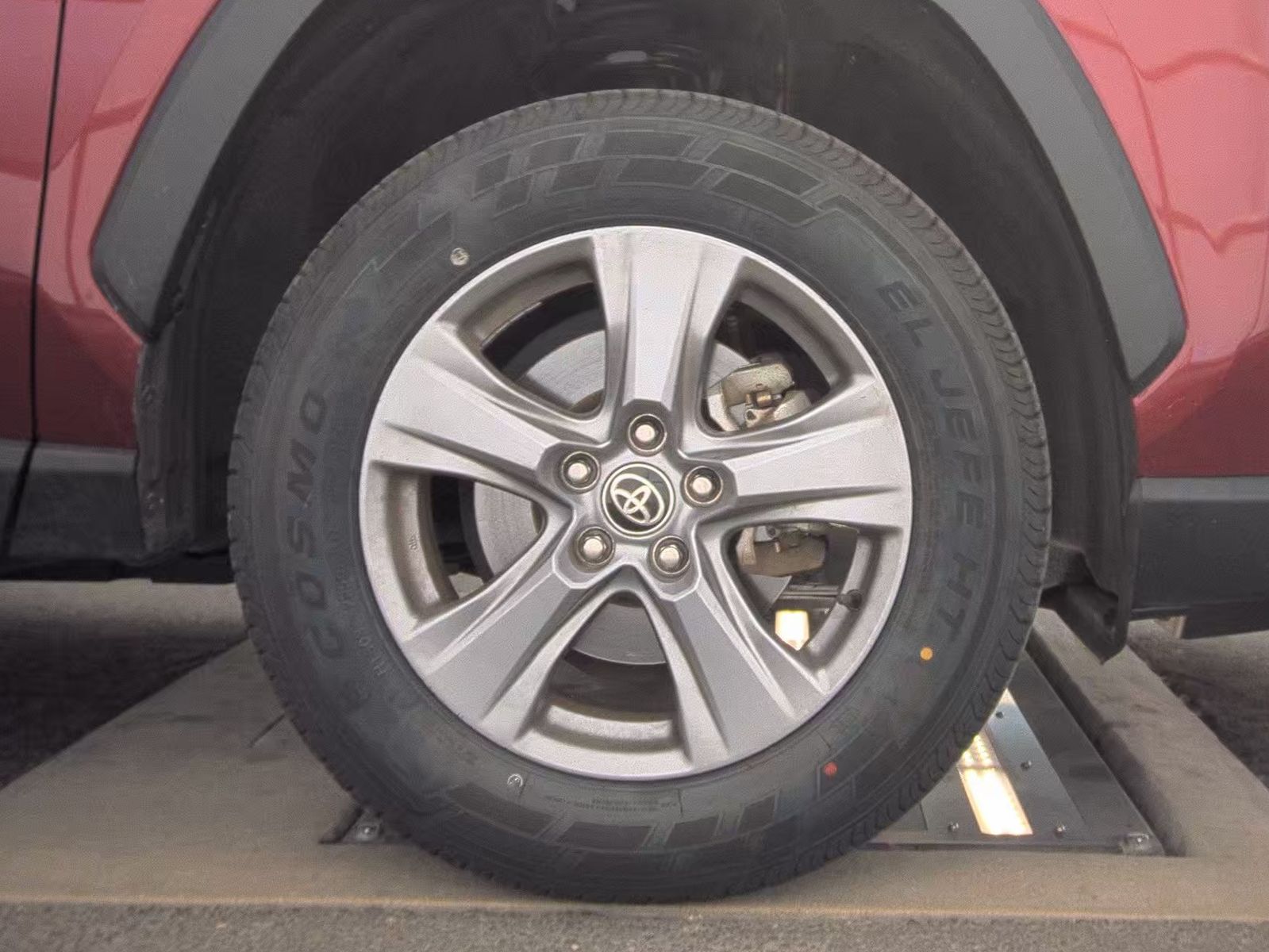 2022 Toyota RAV4 XLE FWD