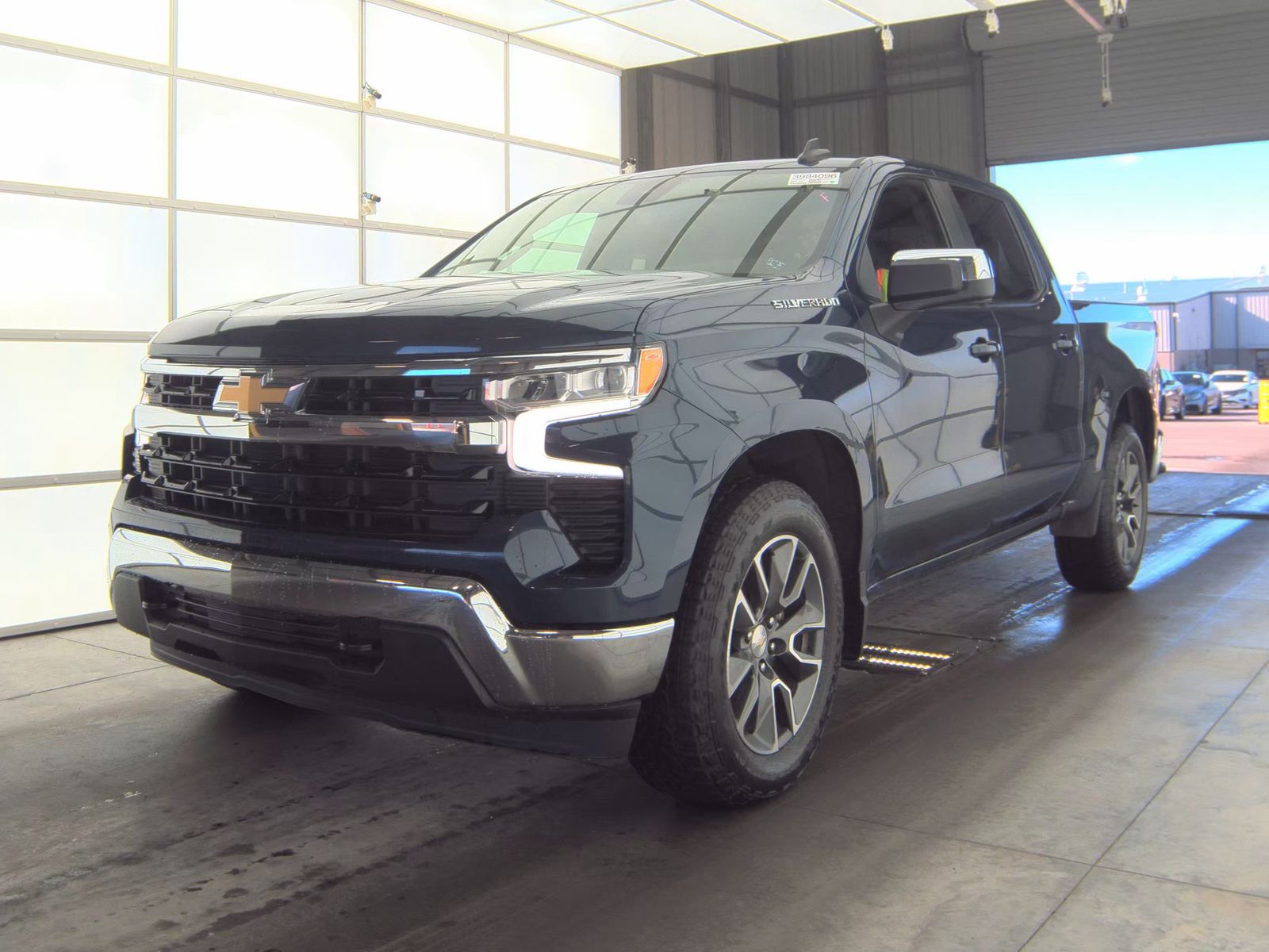 2022 Chevrolet Silverado 1500 LT AWD