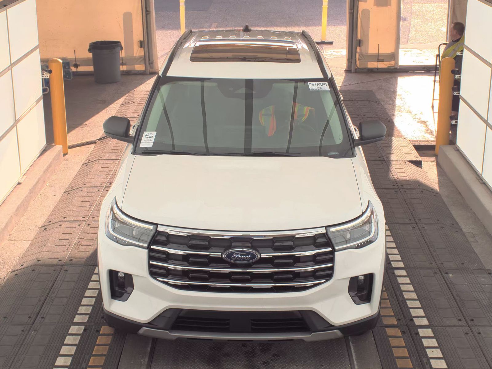 2025 Ford Explorer Active AWD