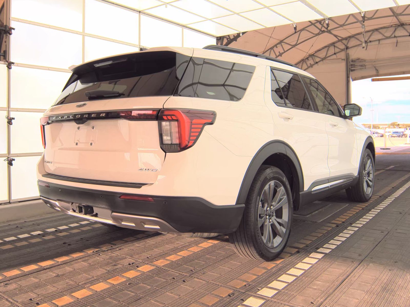 2025 Ford Explorer Active AWD