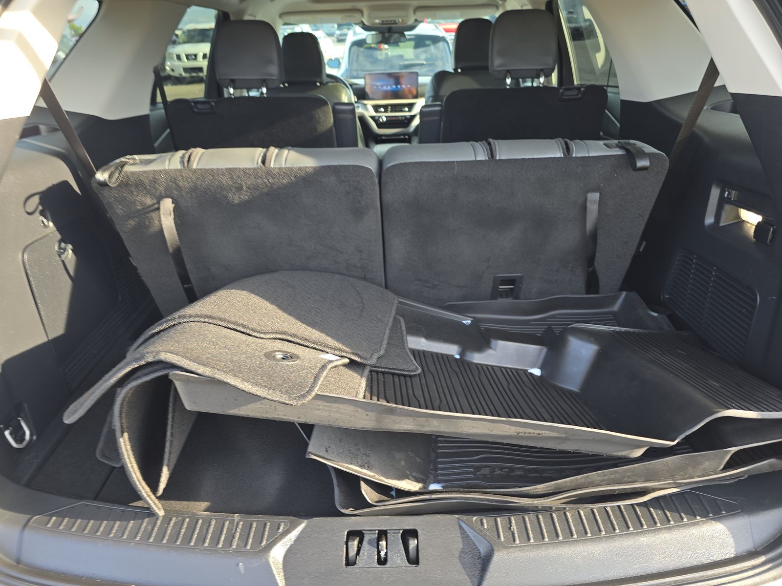 2025 Ford Explorer Active AWD