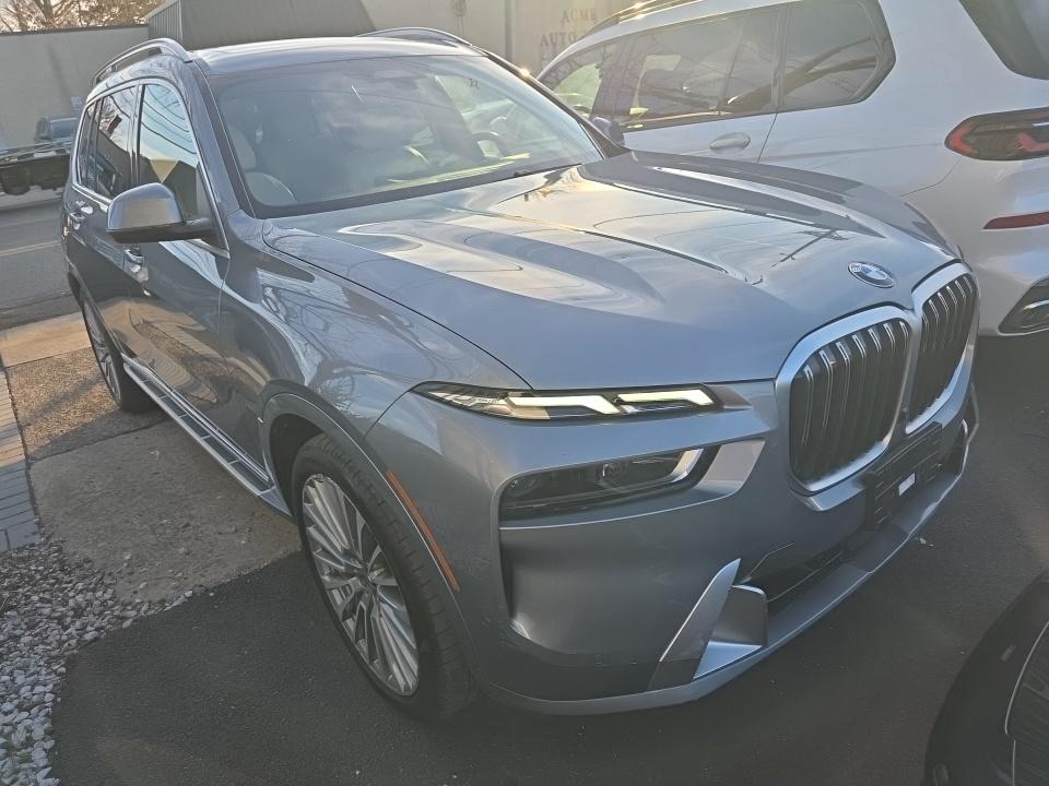 2023 BMW X7 xDrive40i AWD