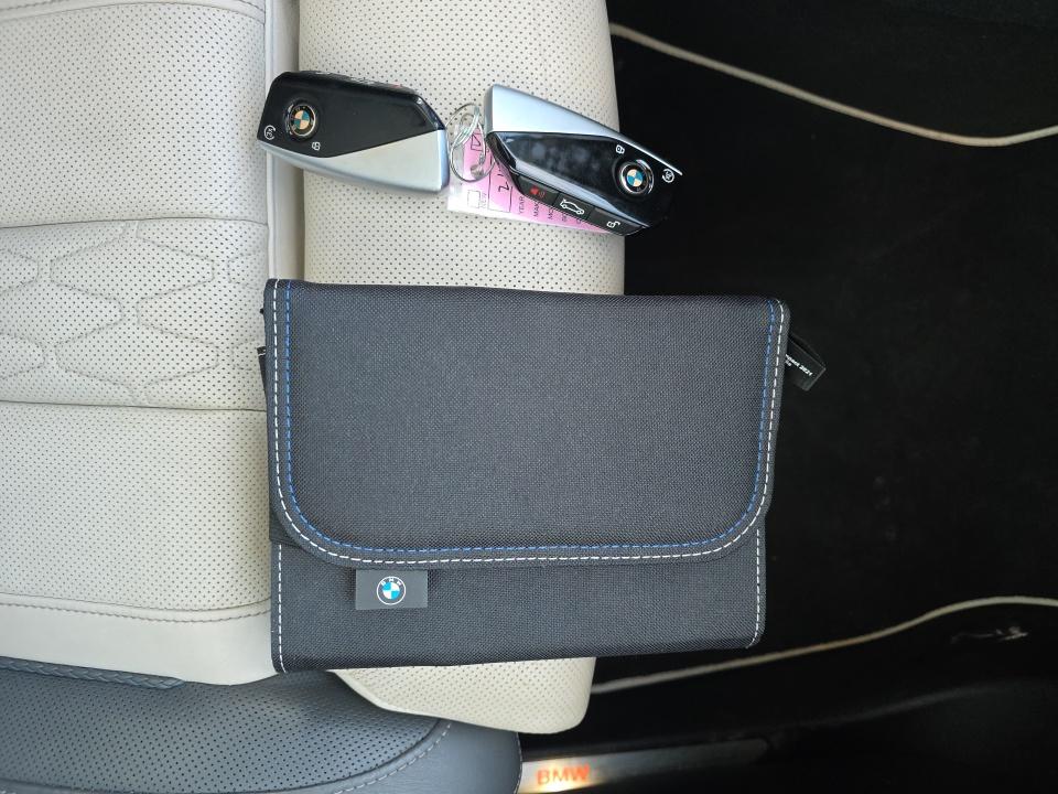 2023 BMW X7 xDrive40i AWD