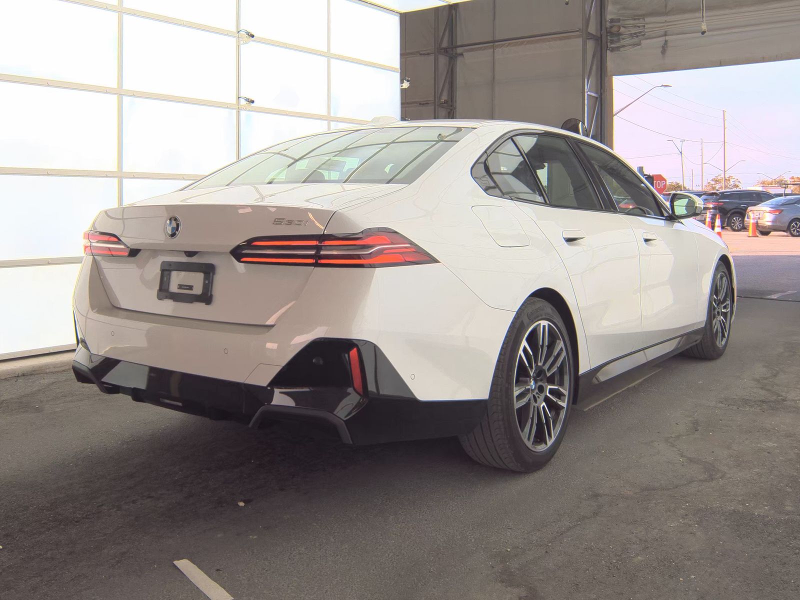 2025 BMW 5 Series 530i RWD