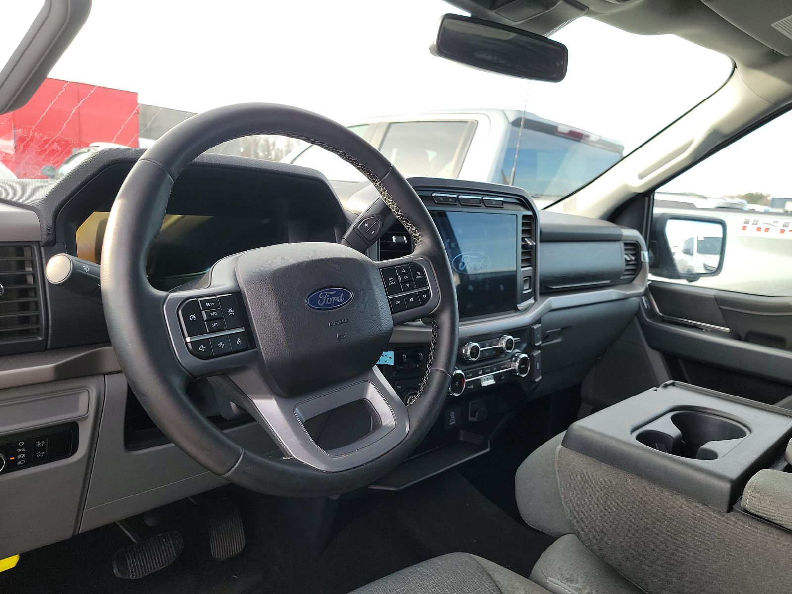 2024 Ford F-150 XLT AWD