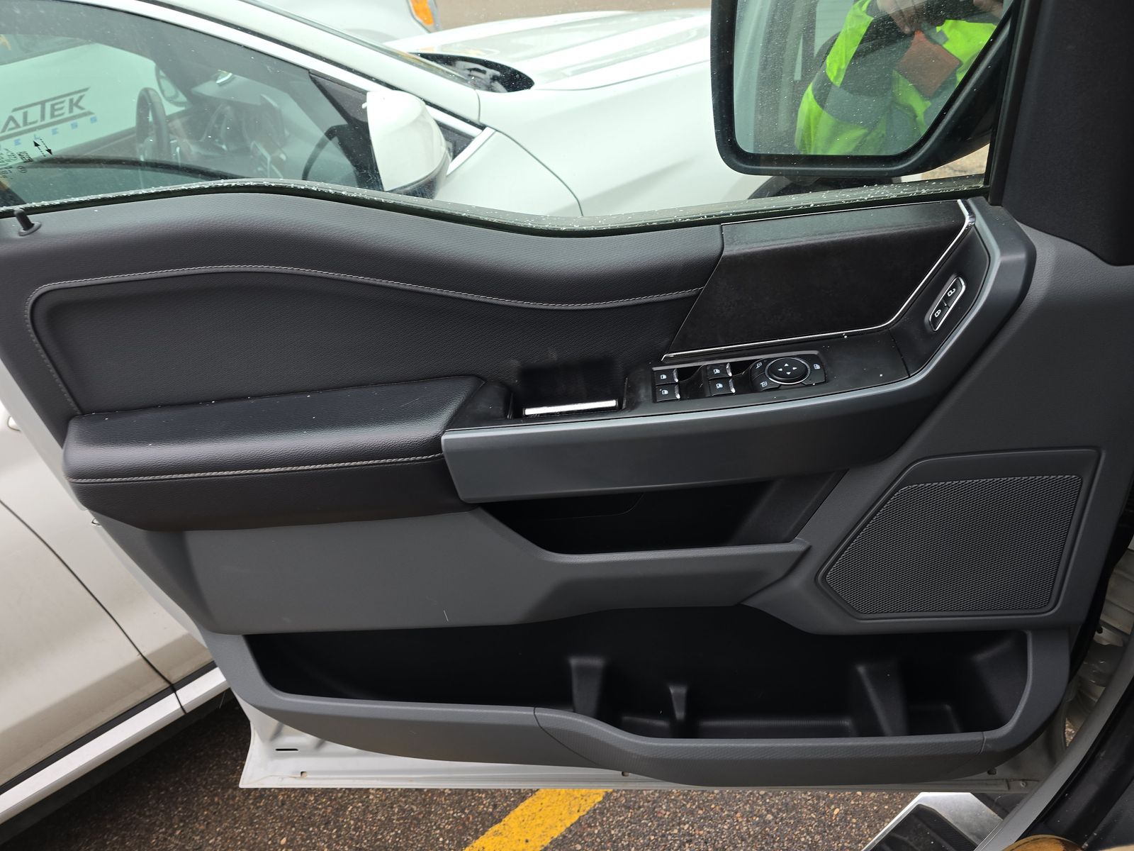 2024 Ford F-150 XLT AWD