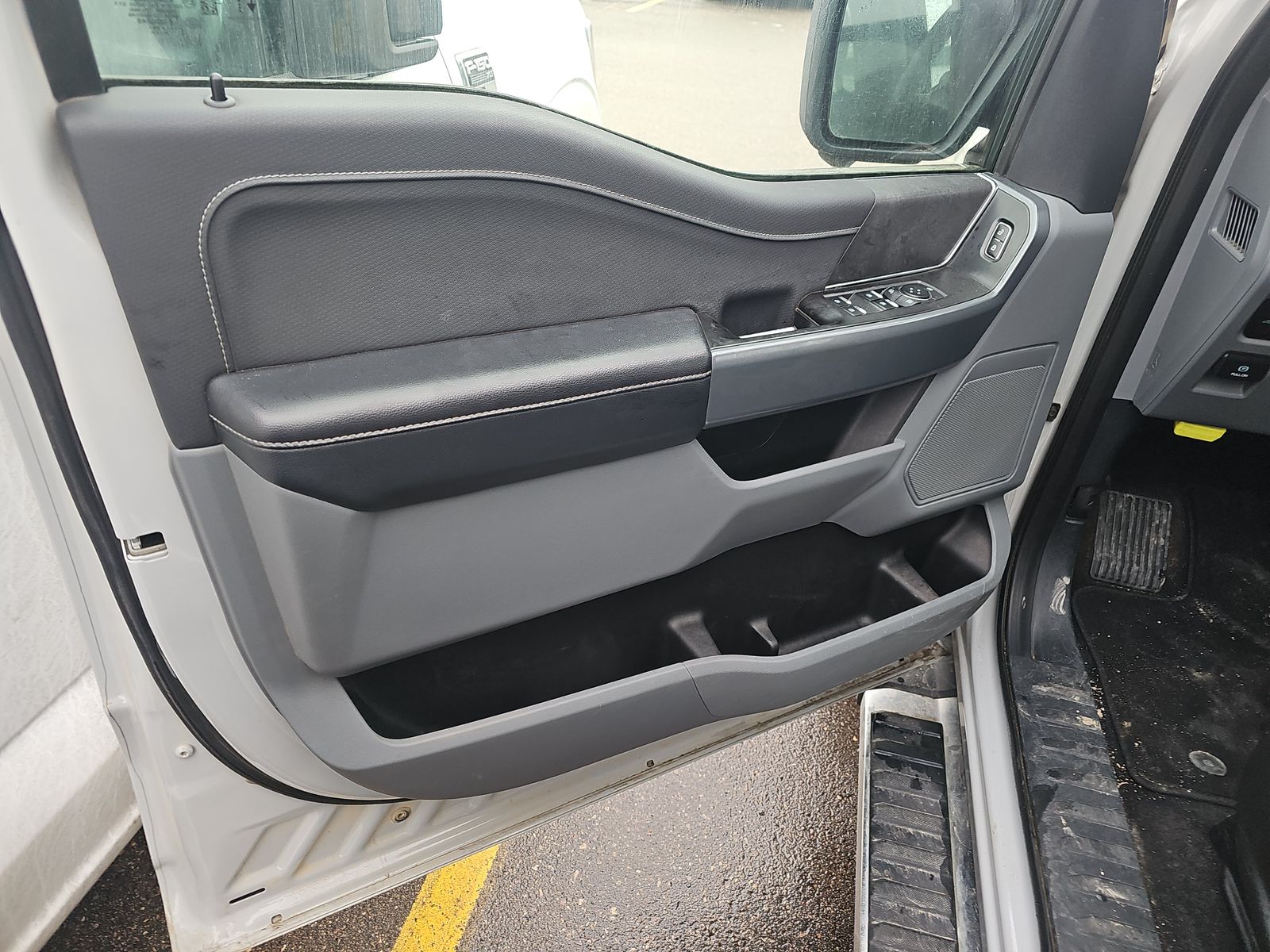 2024 Ford F-150 XLT AWD