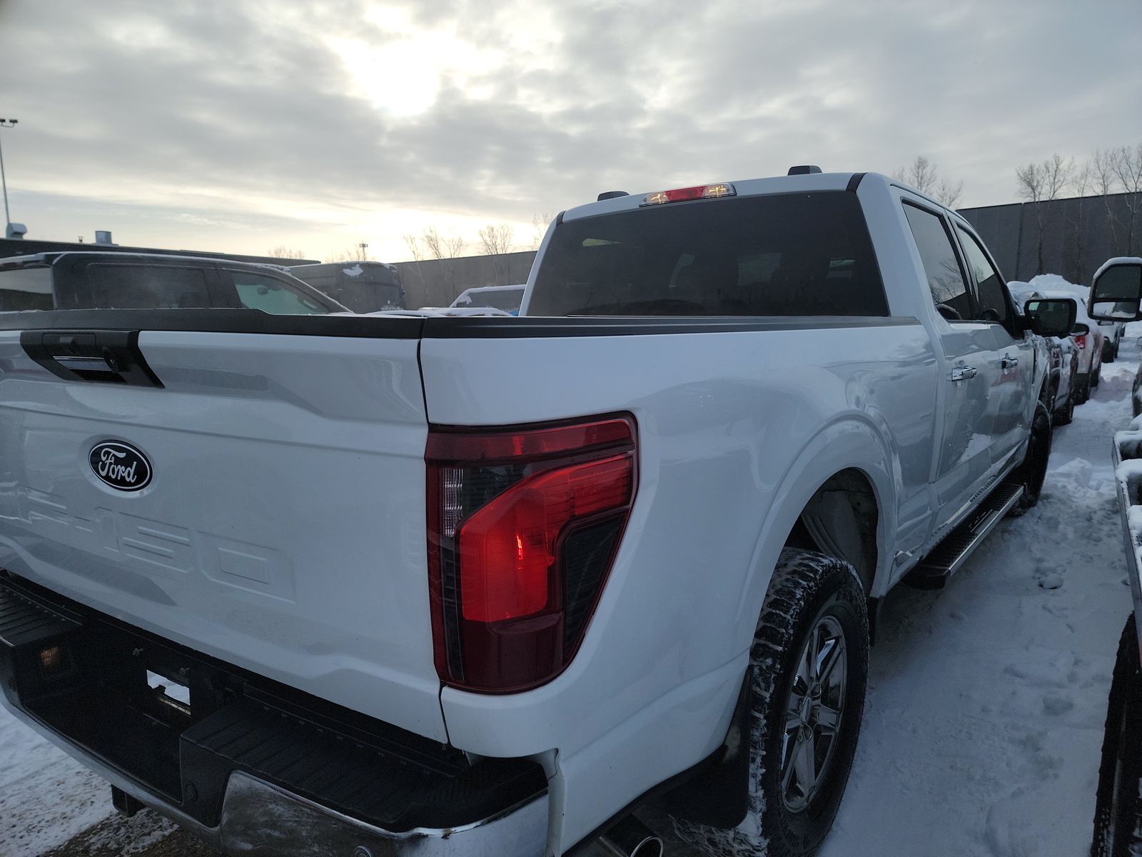 2024 Ford F-150 XLT AWD