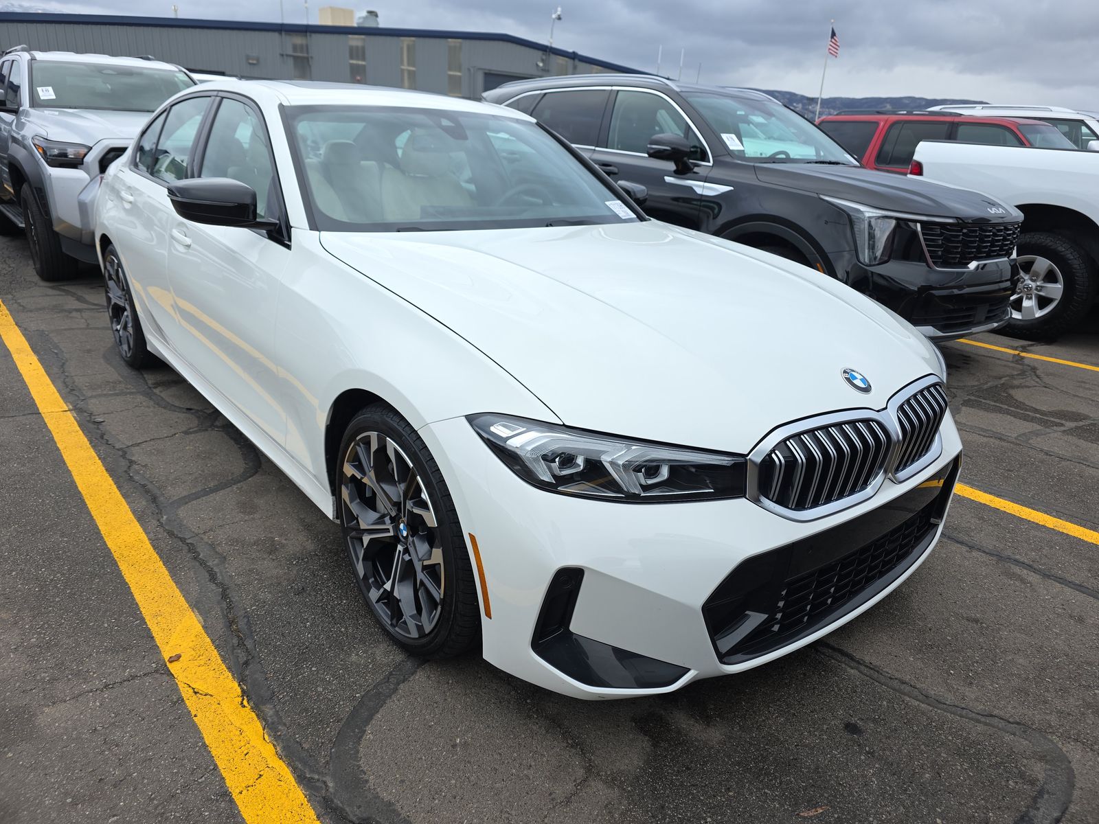 2025 BMW 3 Series 330i xDrive AWD