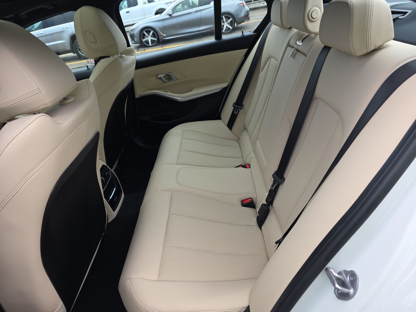 2025 BMW 3 Series 330i xDrive AWD