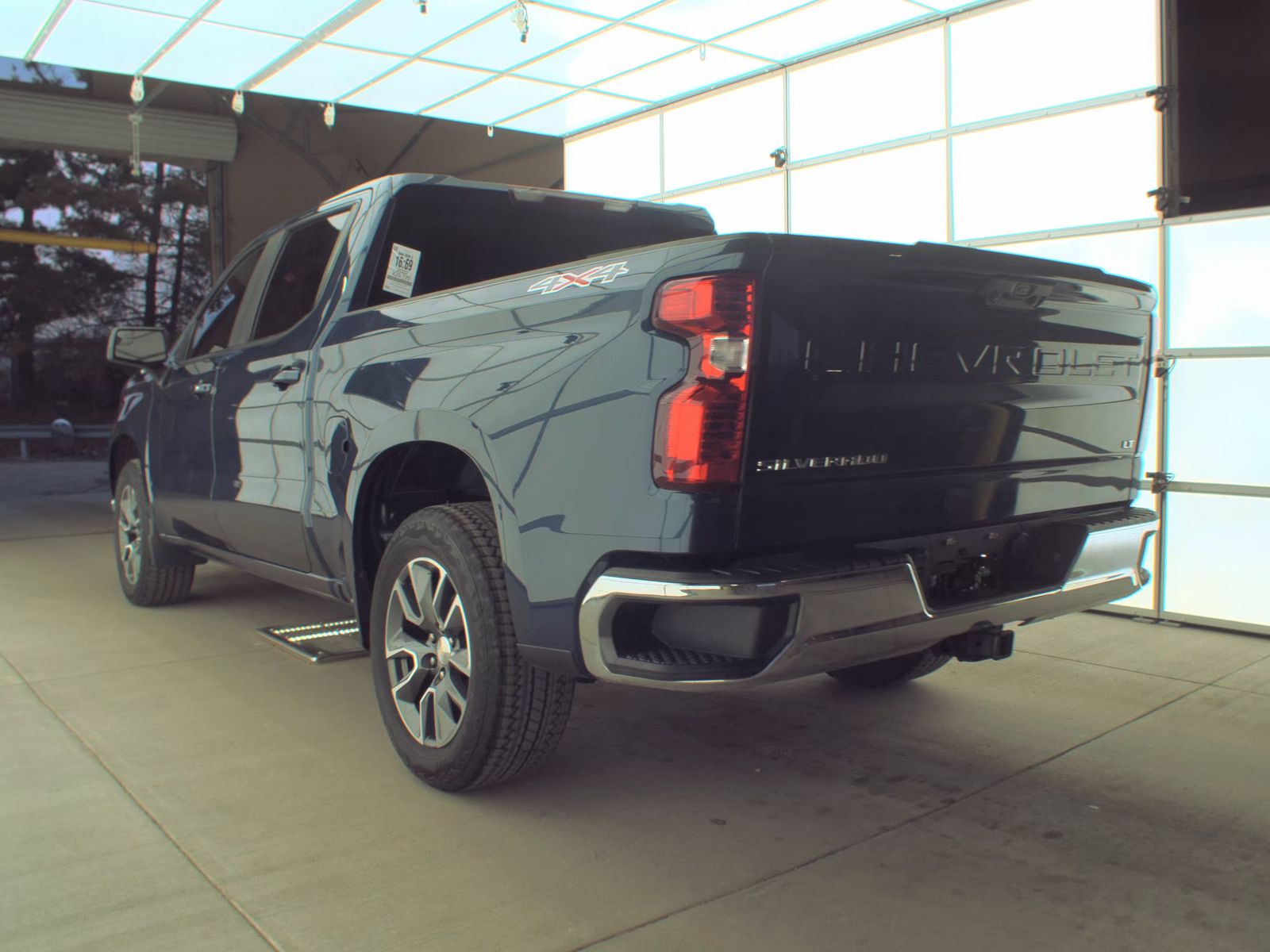 2022 Chevrolet Silverado 1500 LT AWD