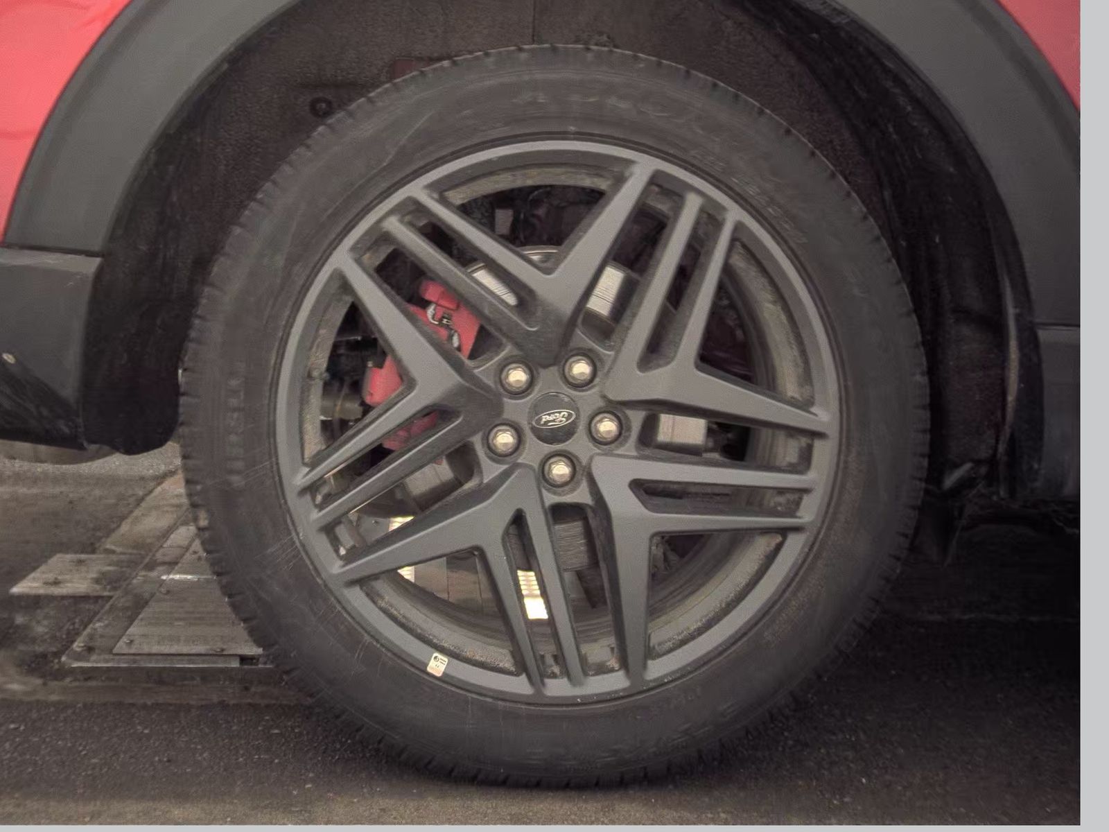 2025 Ford Explorer ST AWD