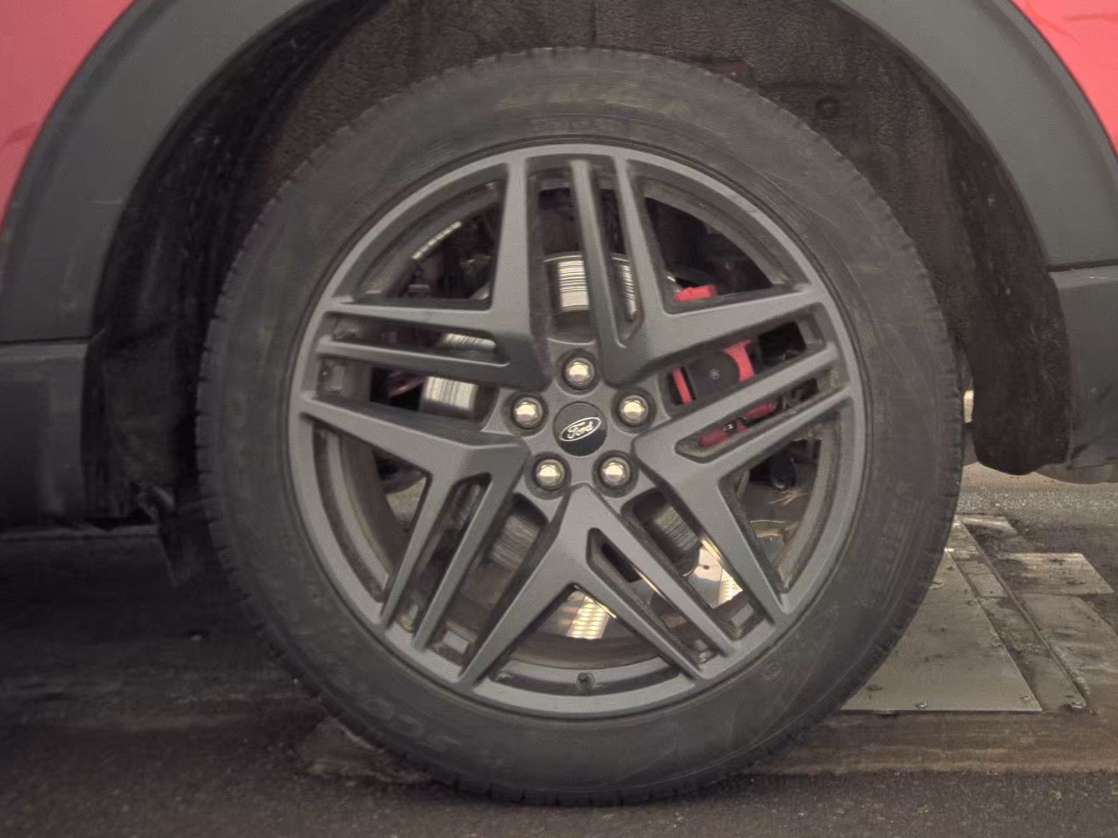 2025 Ford Explorer ST AWD