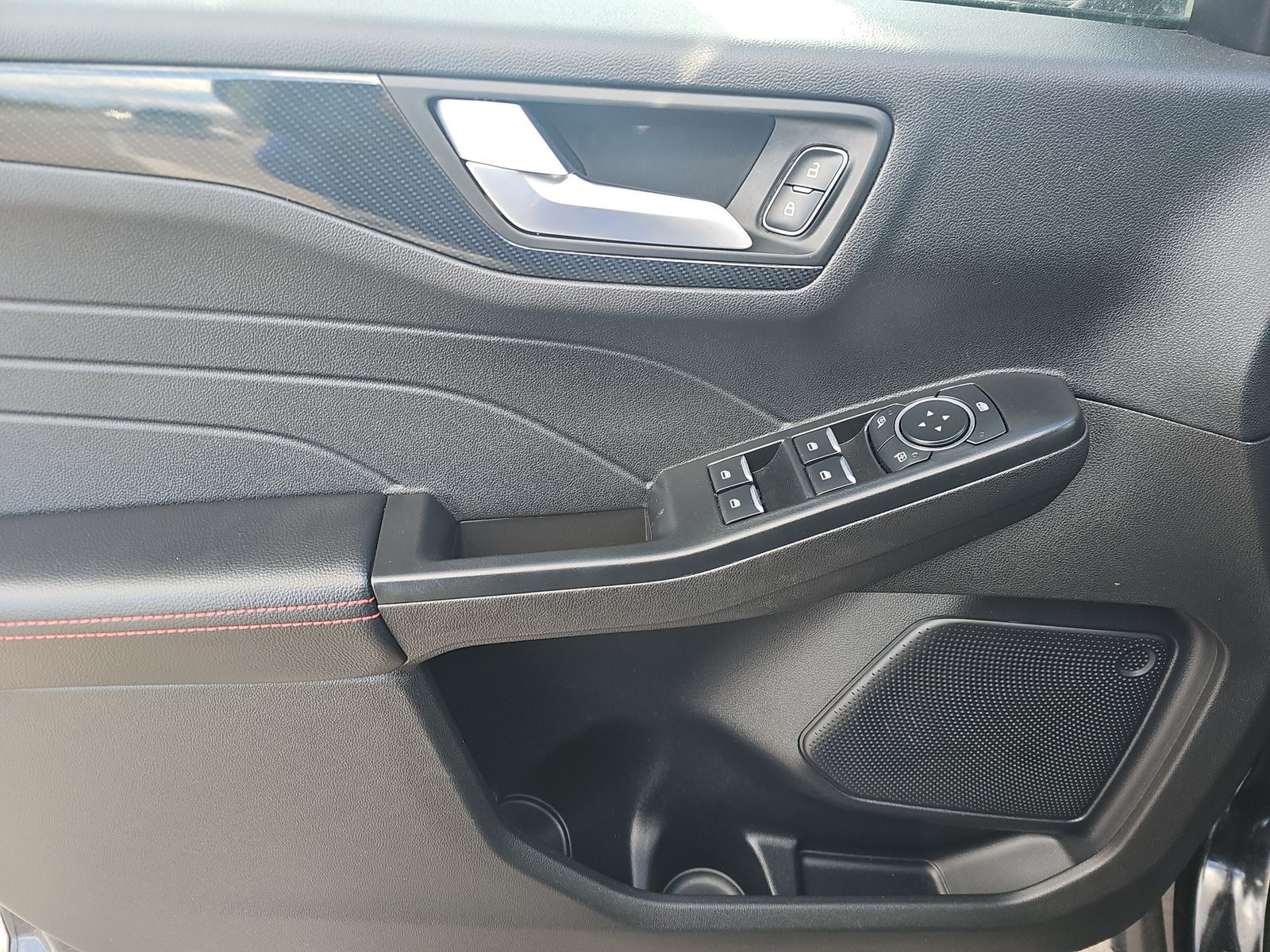 2025 Ford Escape ST-Line FWD