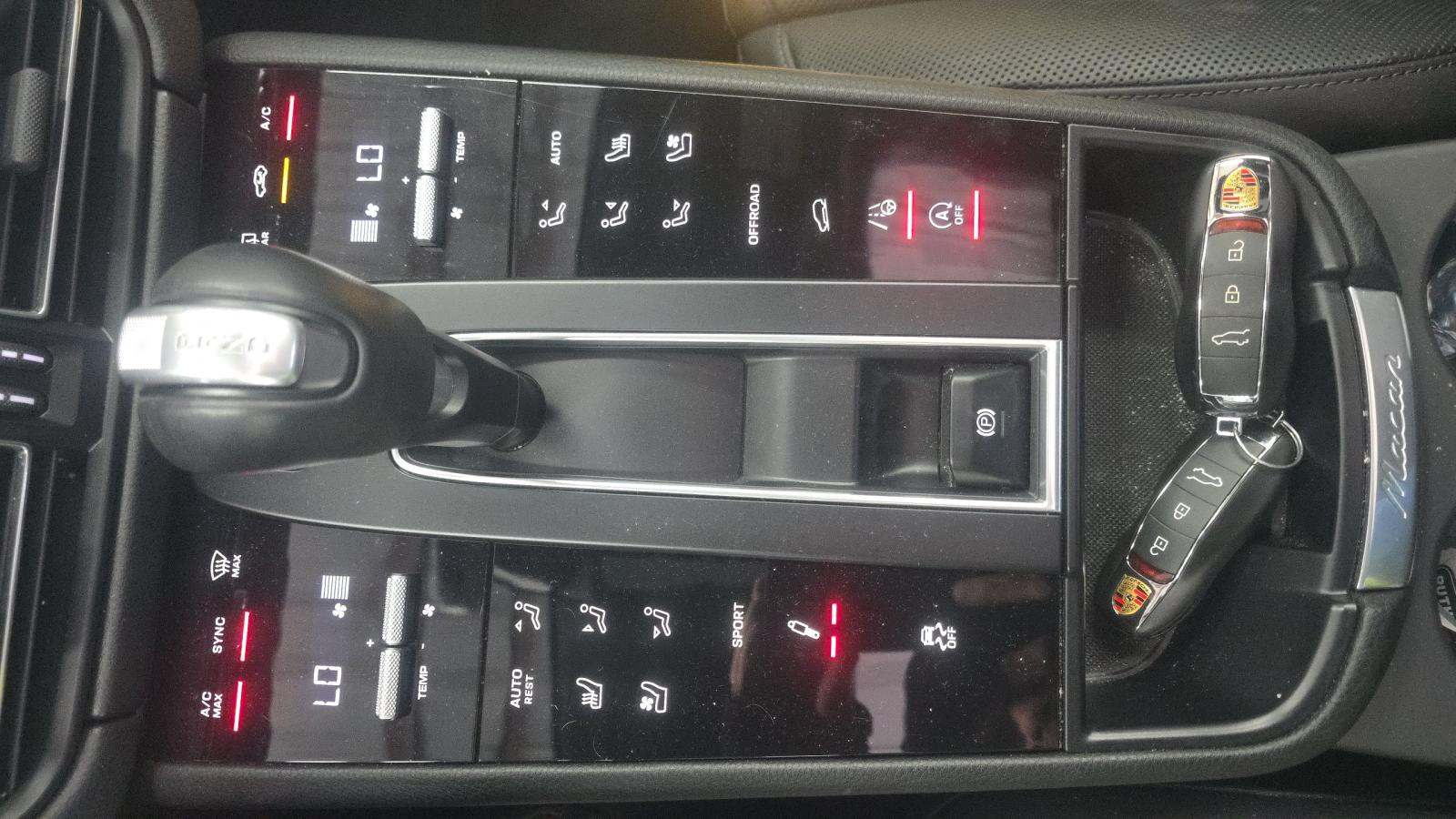 2023 Porsche Macan S AWD