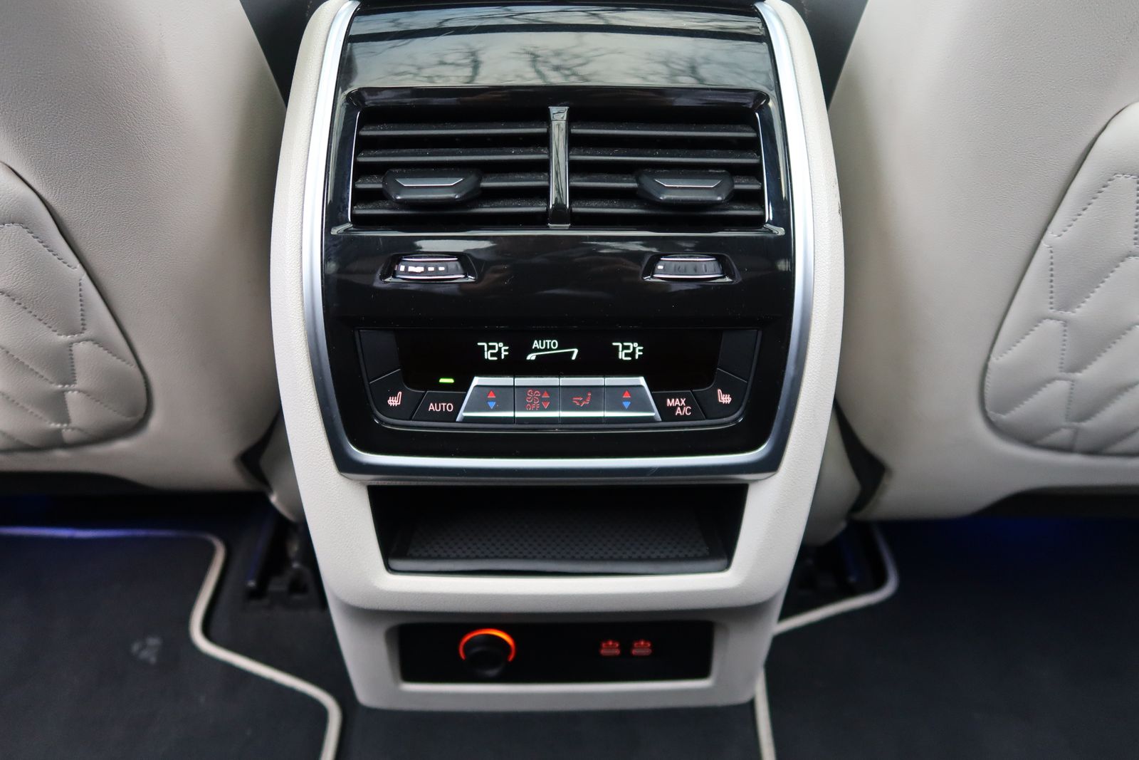 2023 BMW X7 xDrive40i AWD