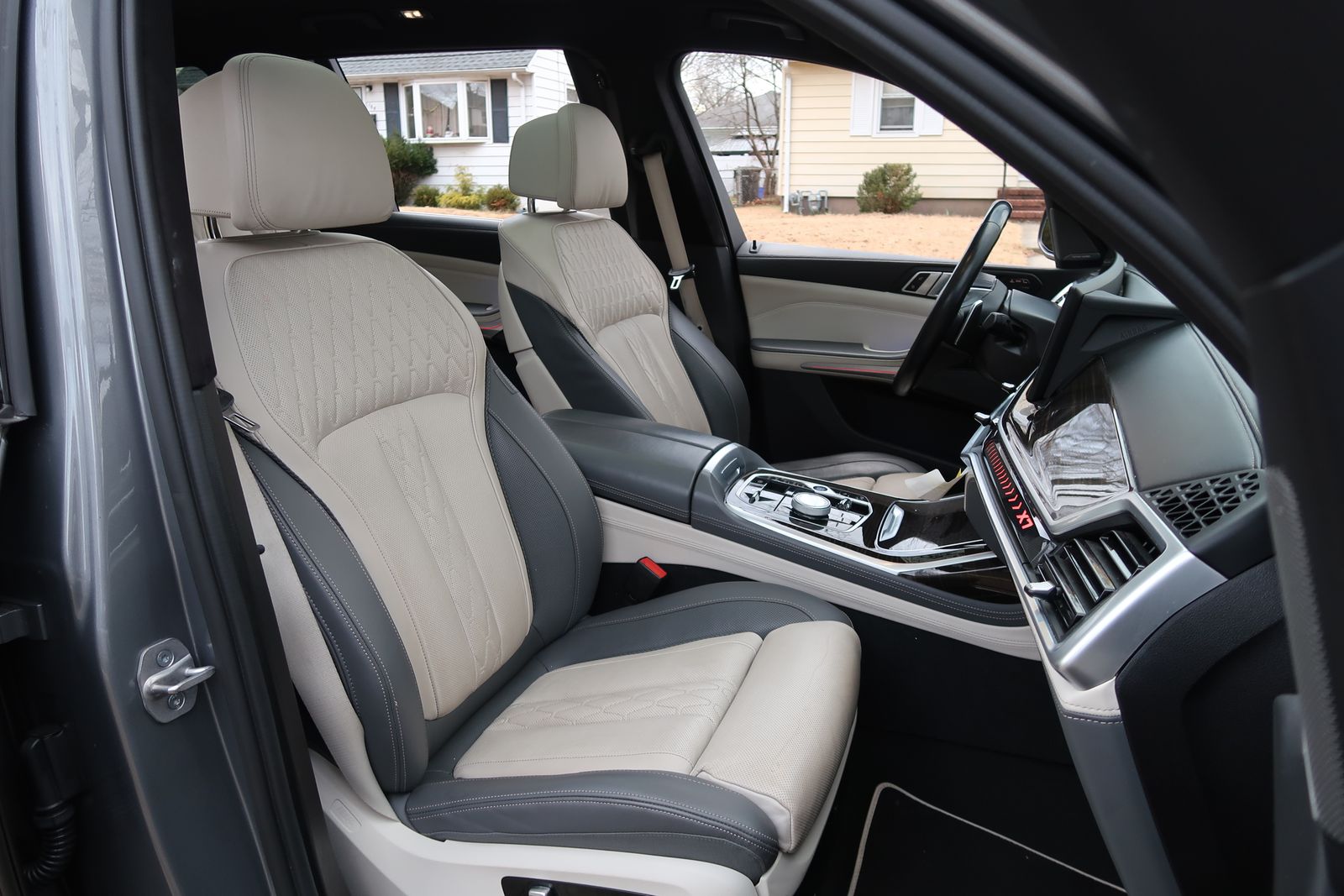 2023 BMW X7 xDrive40i AWD