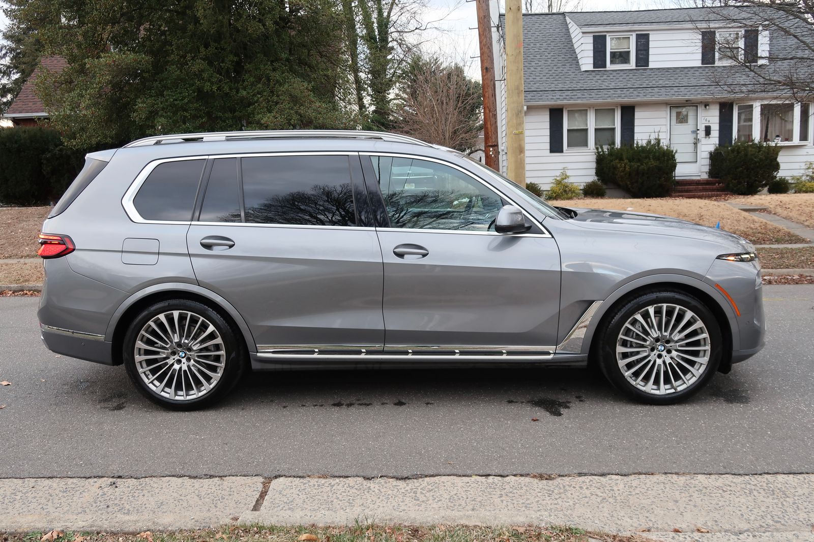 2023 BMW X7 xDrive40i AWD