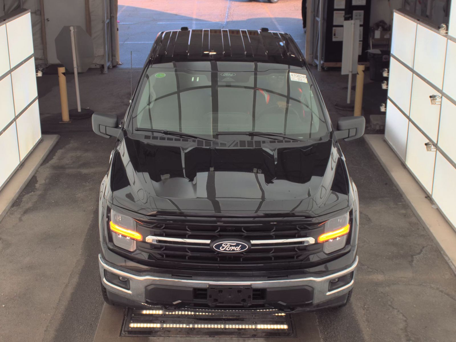 2025 Ford F-150 Hybrid XLT AWD