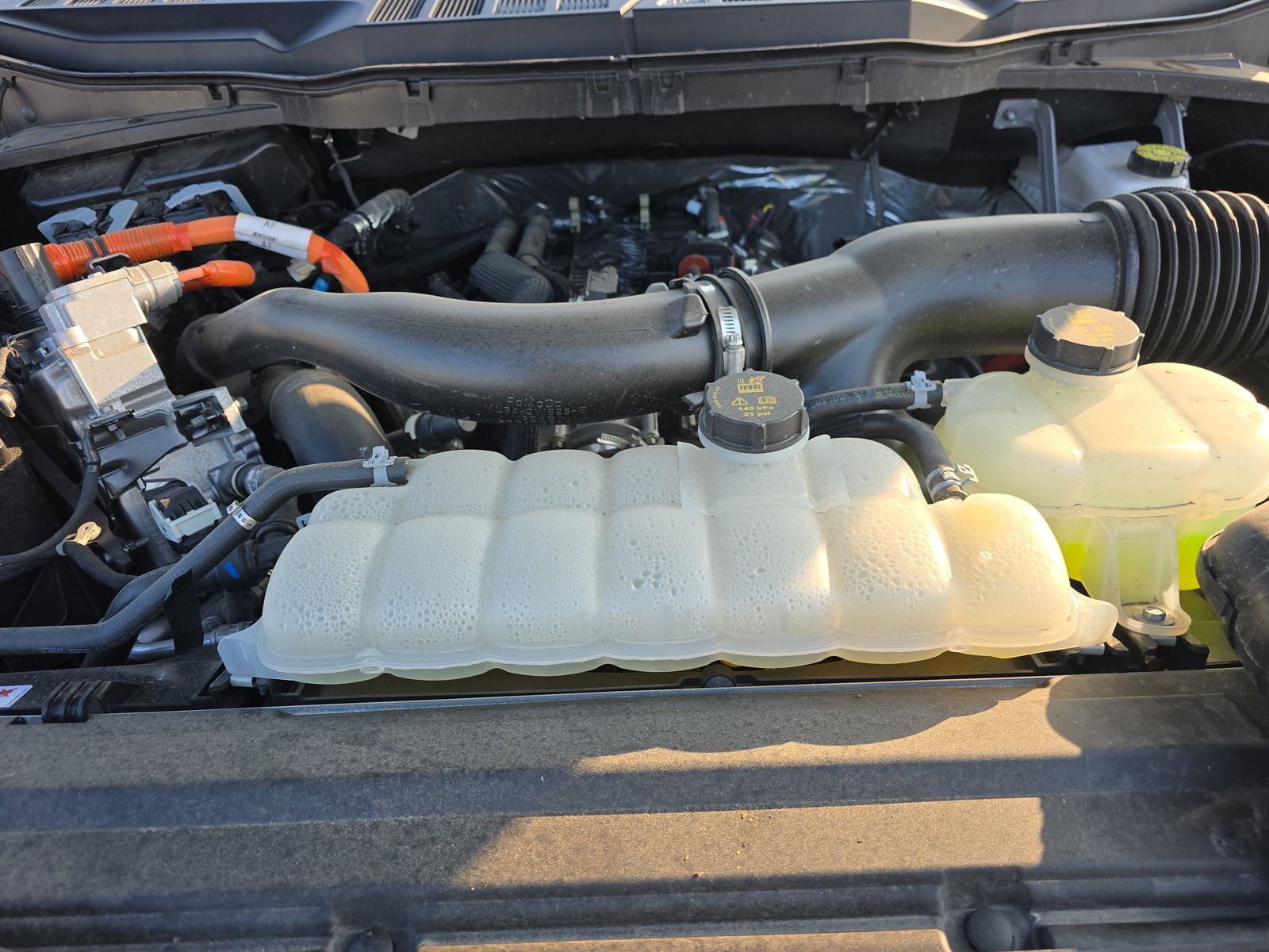 2025 Ford F-150 Hybrid XLT AWD