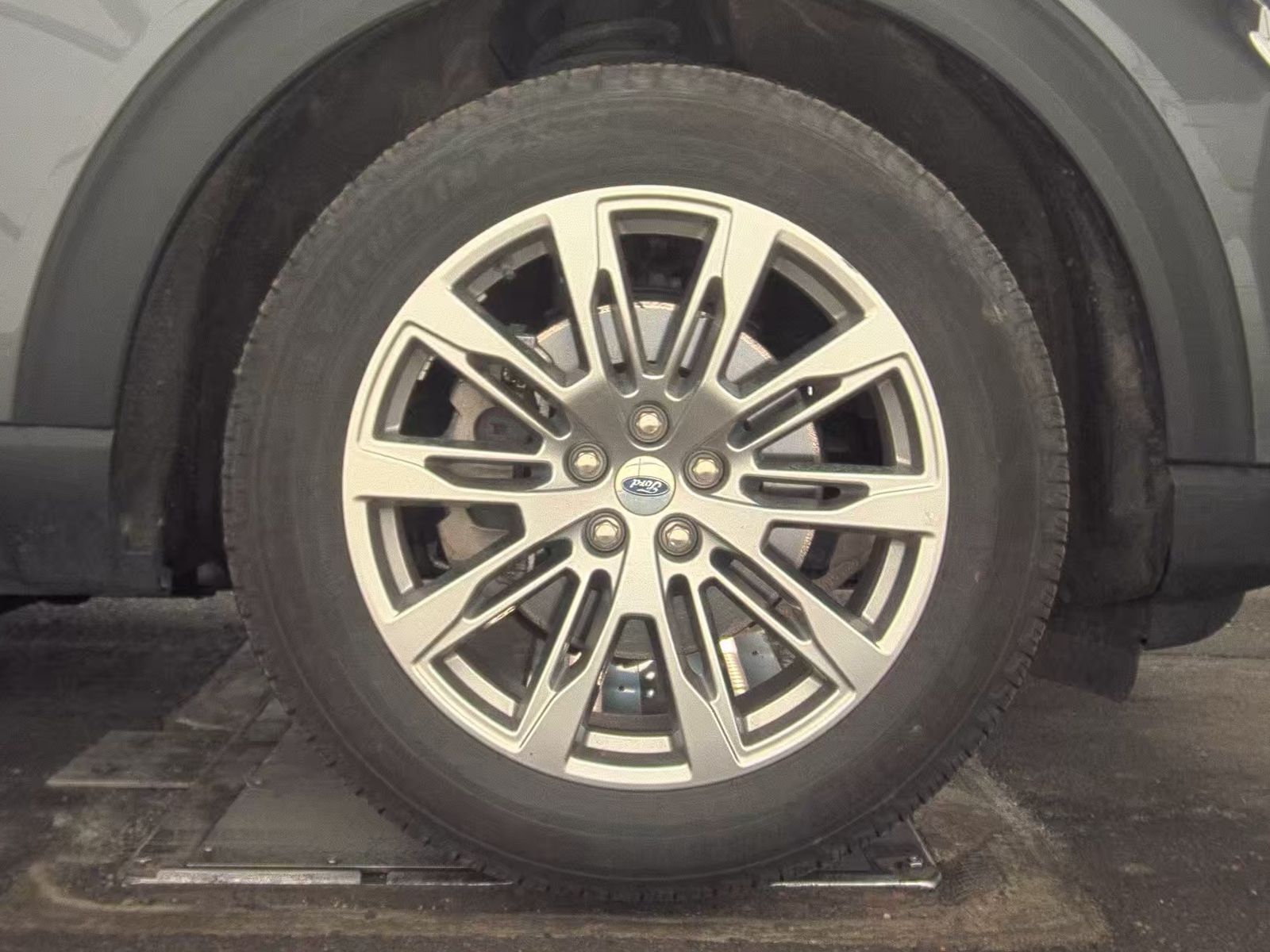 2025 Ford Explorer Platinum AWD