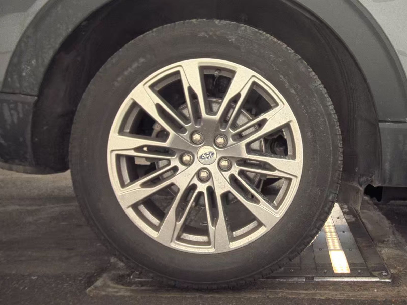 2025 Ford Explorer Platinum AWD