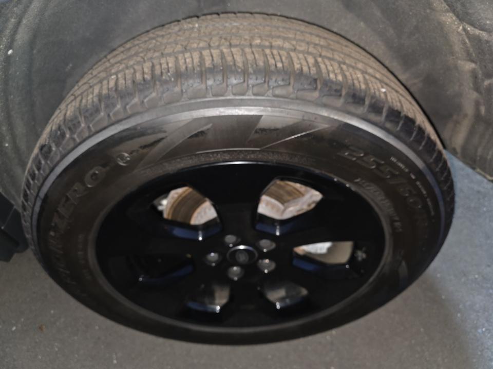 2023 Land Rover Defender 110 30th Anniversary Edition AWD