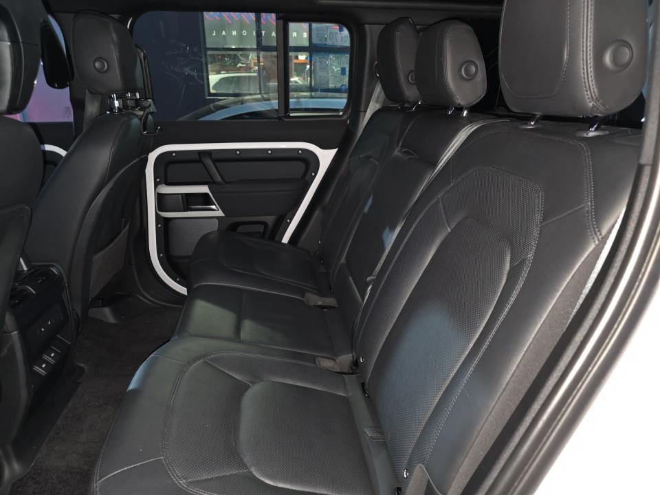 2023 Land Rover Defender 110 30th Anniversary Edition AWD