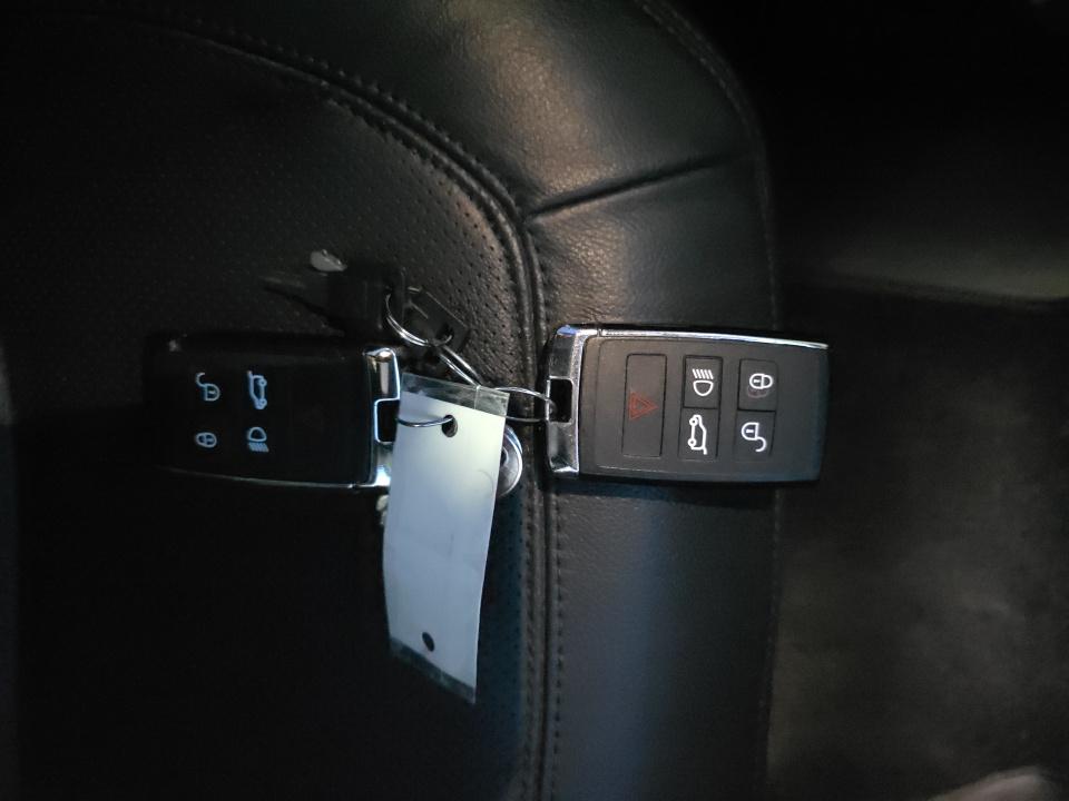 2023 Land Rover Defender 110 30th Anniversary Edition AWD