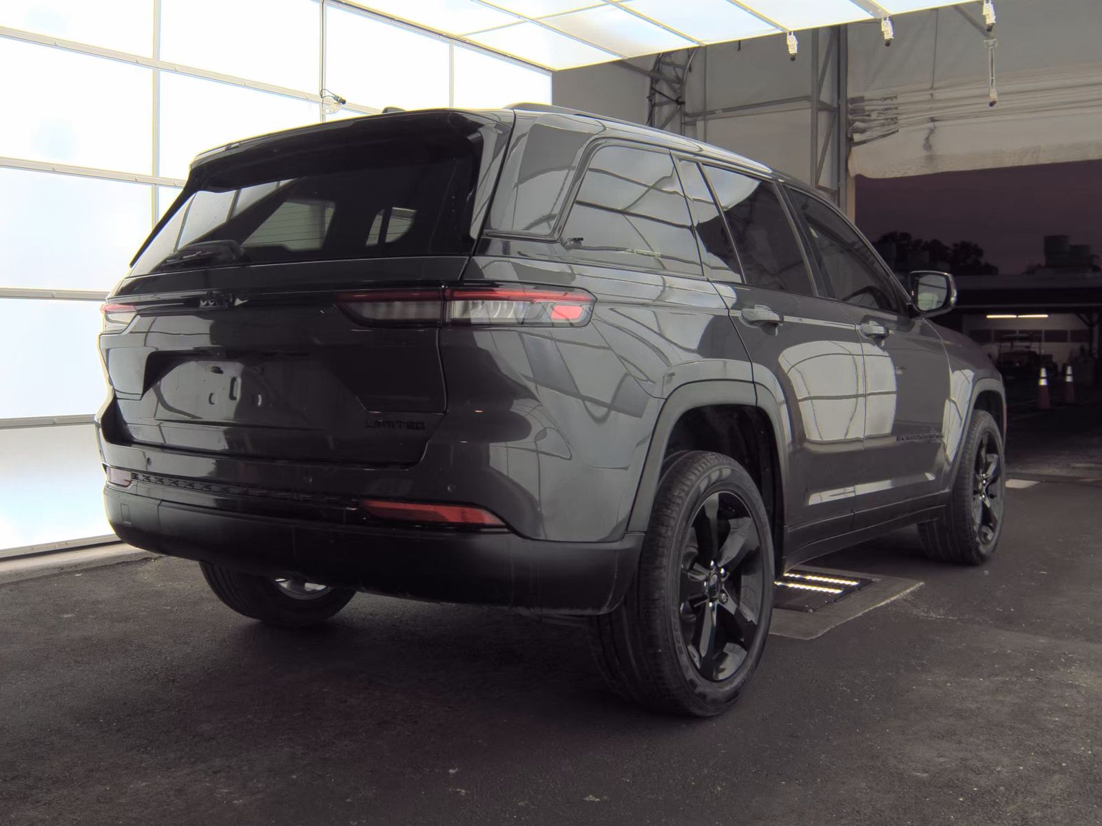 2024 Jeep Grand Cherokee Limited RWD
