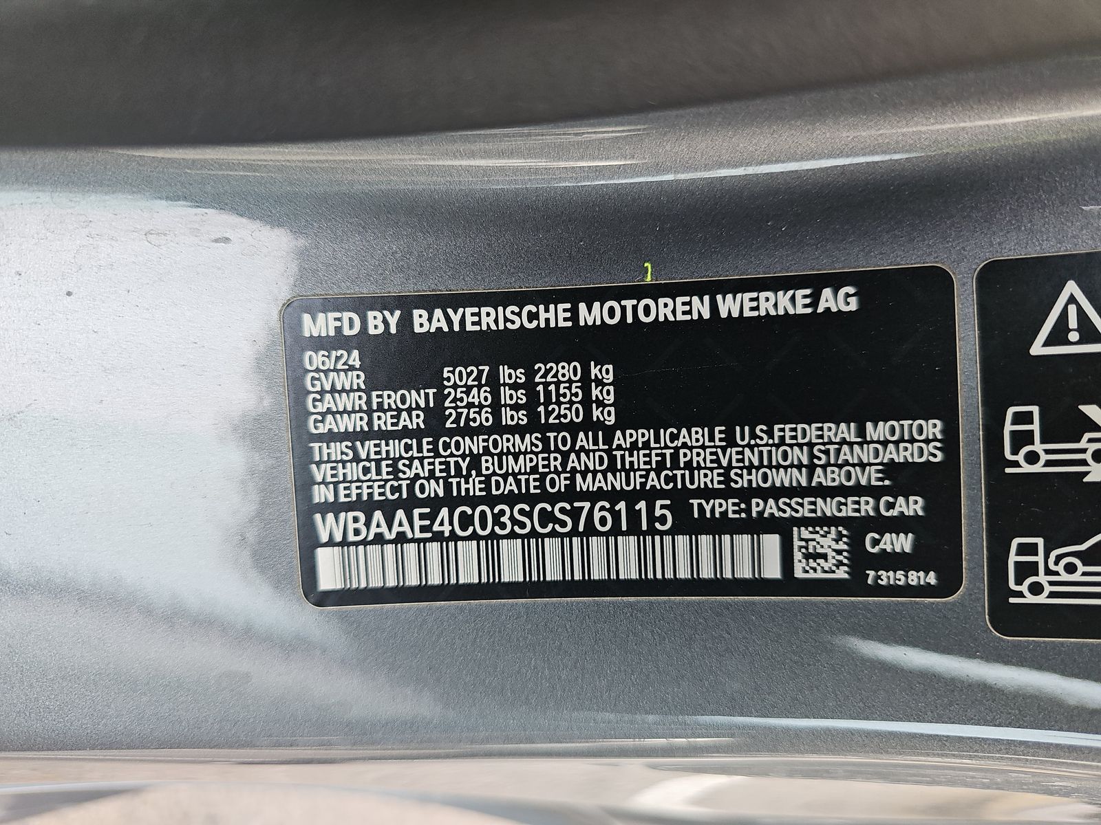 2025 BMW 8 Series 840i xDrive AWD