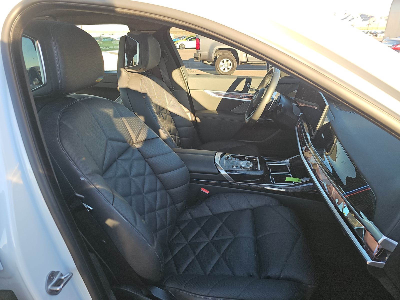 2025 BMW 7 Series 740i xDrive AWD