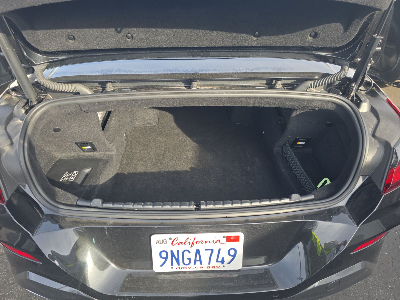 2025 BMW 8 Series 840i RWD