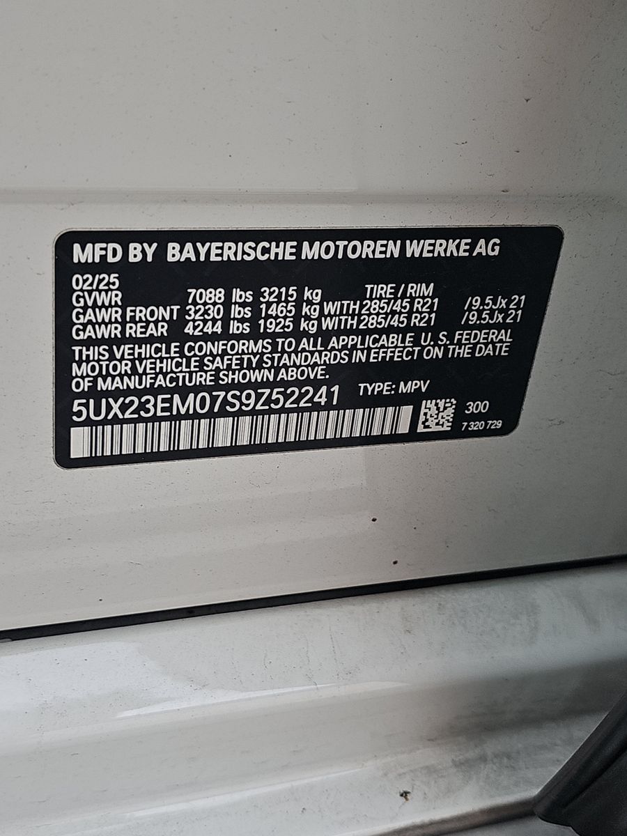 2025 BMW X7 xDrive40i AWD