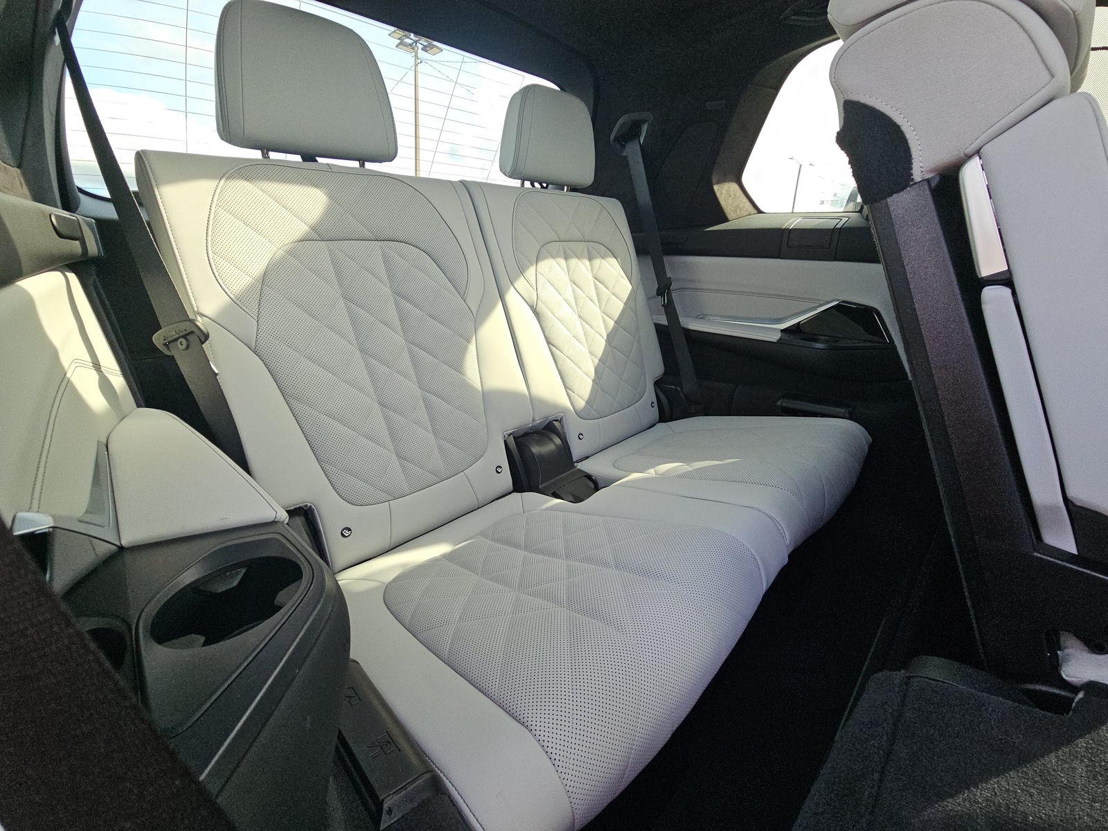 2025 BMW X7 xDrive40i AWD