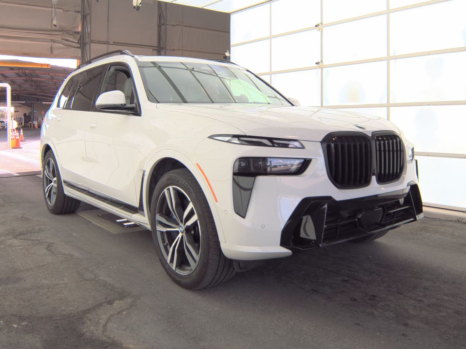 2025 BMW X7 xDrive40i AWD