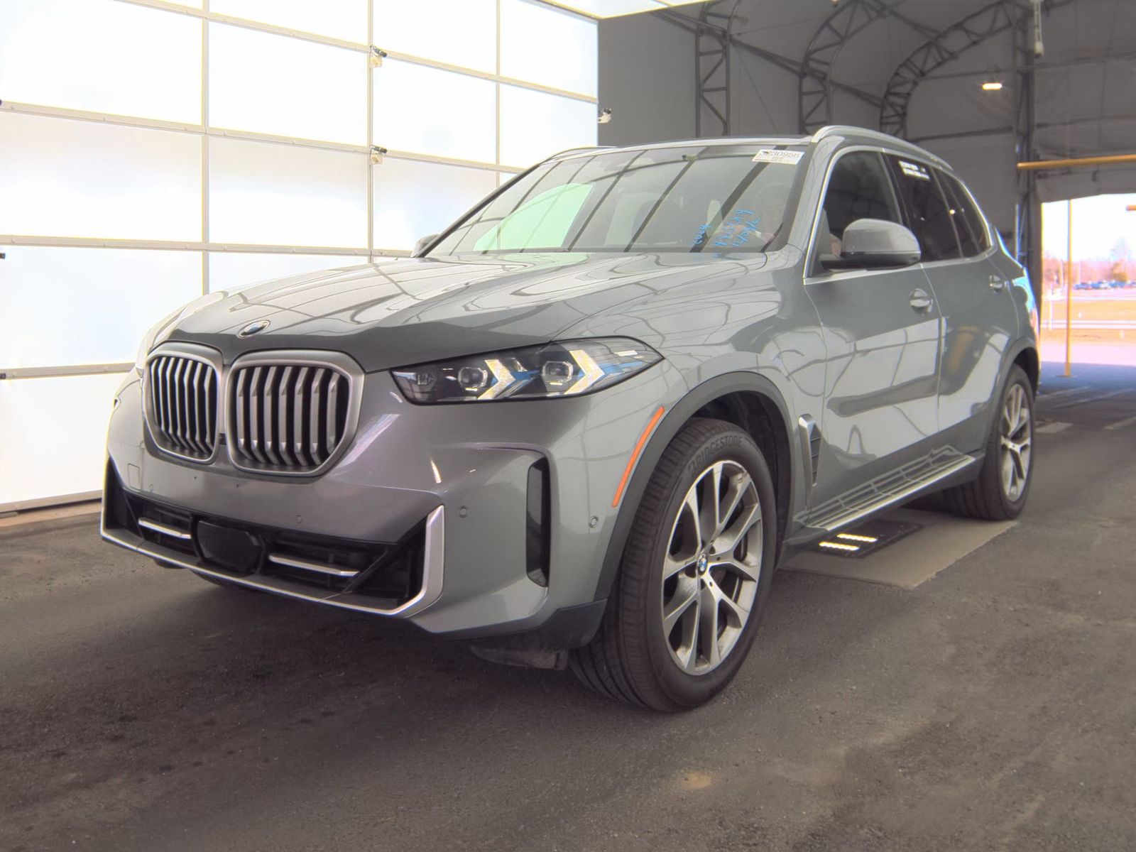 2025 BMW X5 xDrive40i AWD