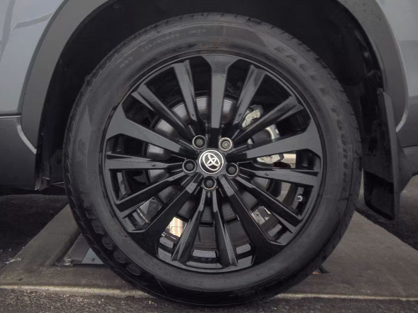 2025 Toyota Highlander XSE AWD