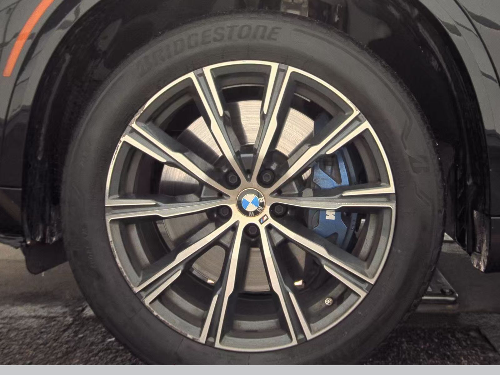 2023 BMW X5 M50i AWD